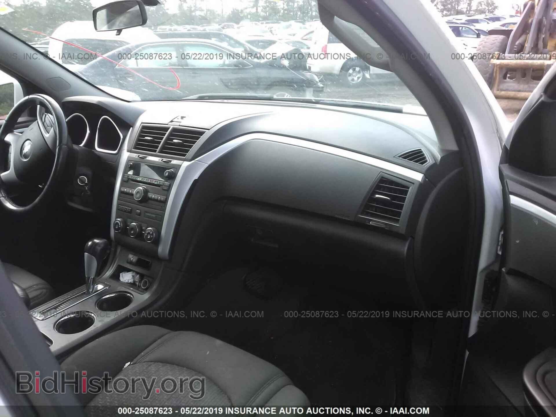 2010 CHEVROLET TRAVERSE - VIN: 1GNLRFED7AS131604 - Фото 5
