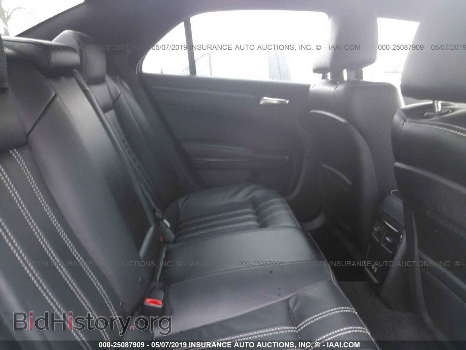2016 CHRYSLER 300 - VIN: 2C3CCAGG5GH305159 - Фото 8
