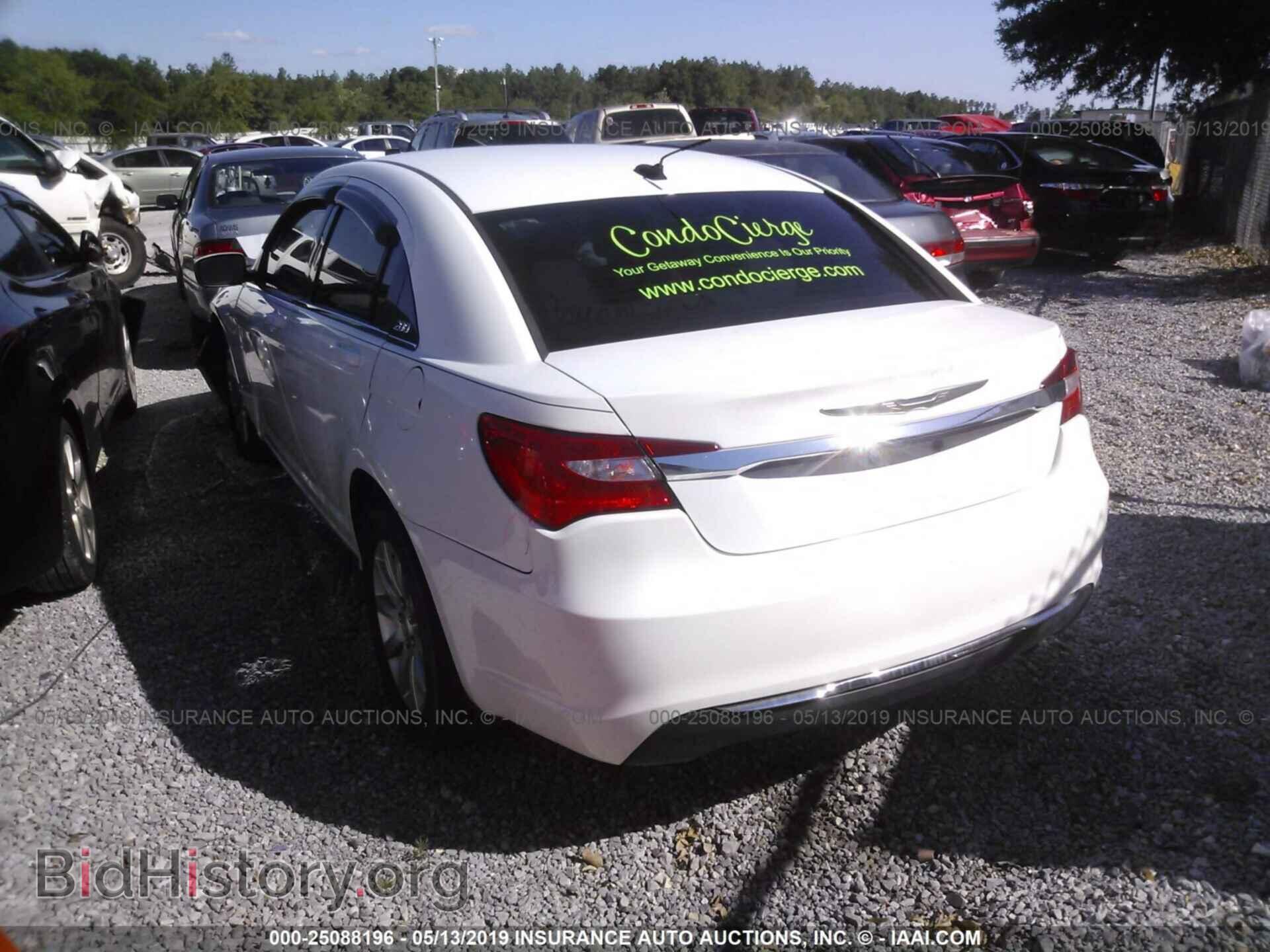 2011 CHRYSLER 200 - VIN: 1C3BC1FB2BN549658 - Photo 3