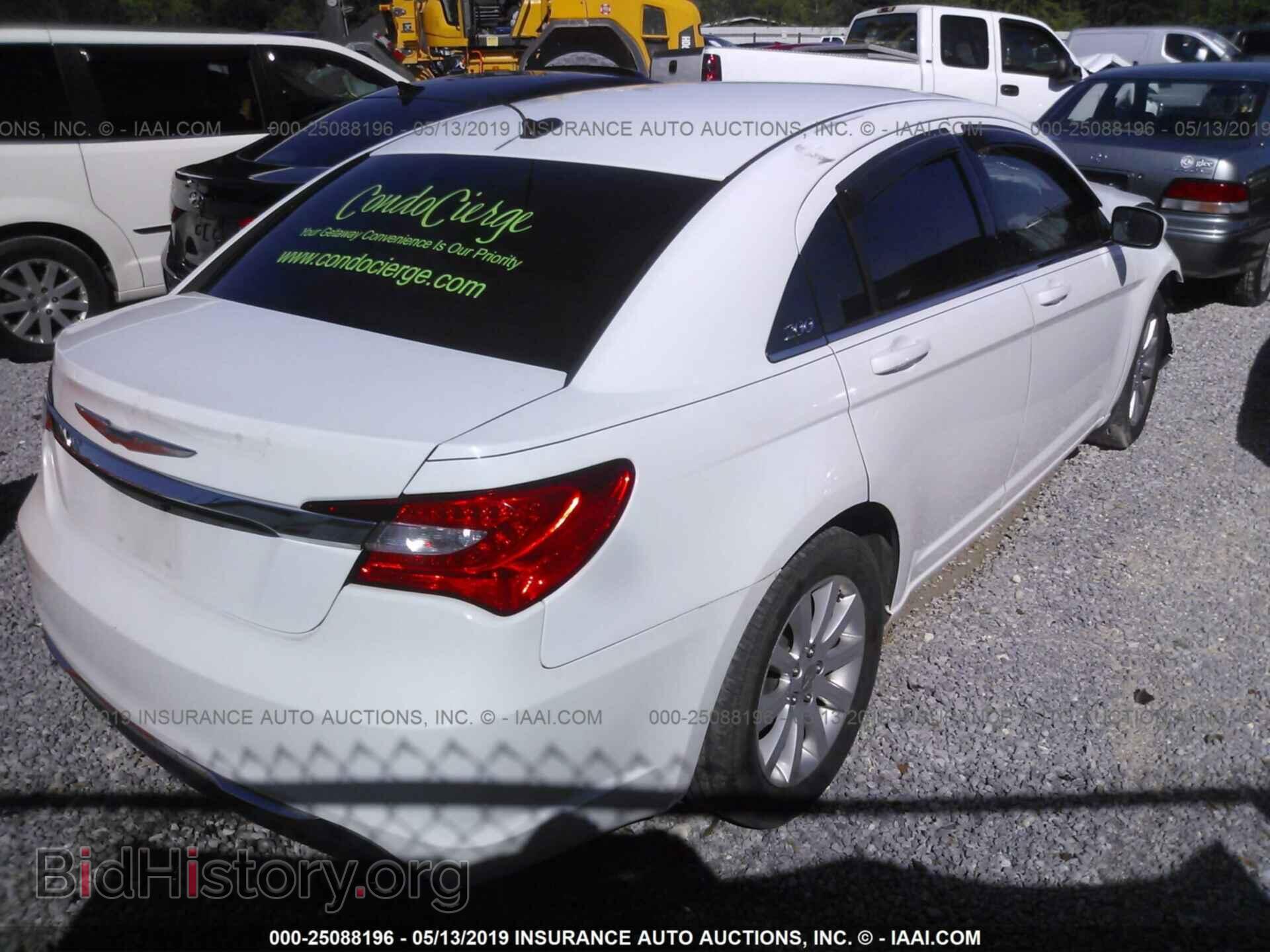 2011 CHRYSLER 200 - VIN: 1C3BC1FB2BN549658 - Photo 4
