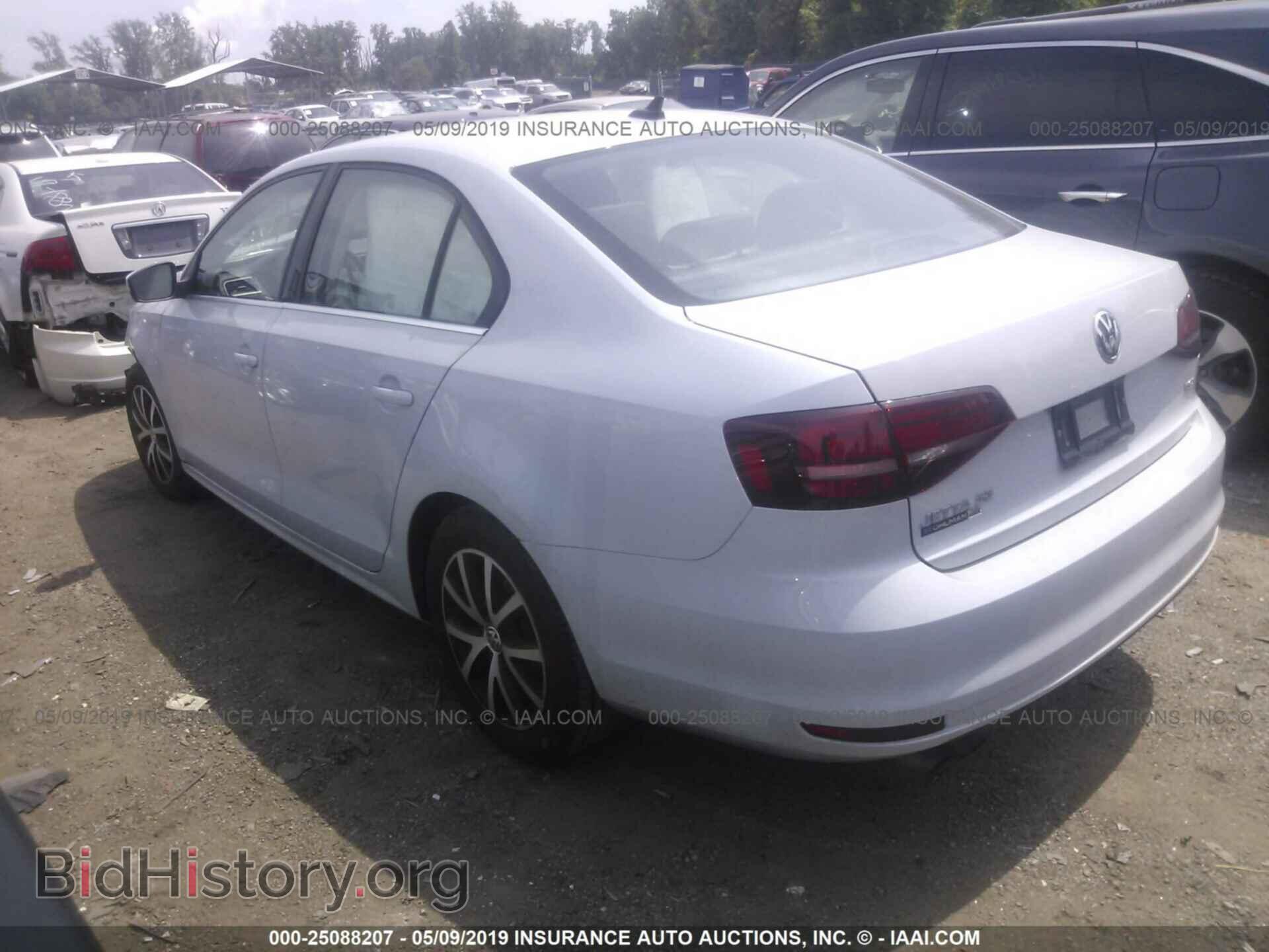 2017 VOLKSWAGEN JETTA - VIN: 3VWDB7AJ2HM312015 - Фото 3