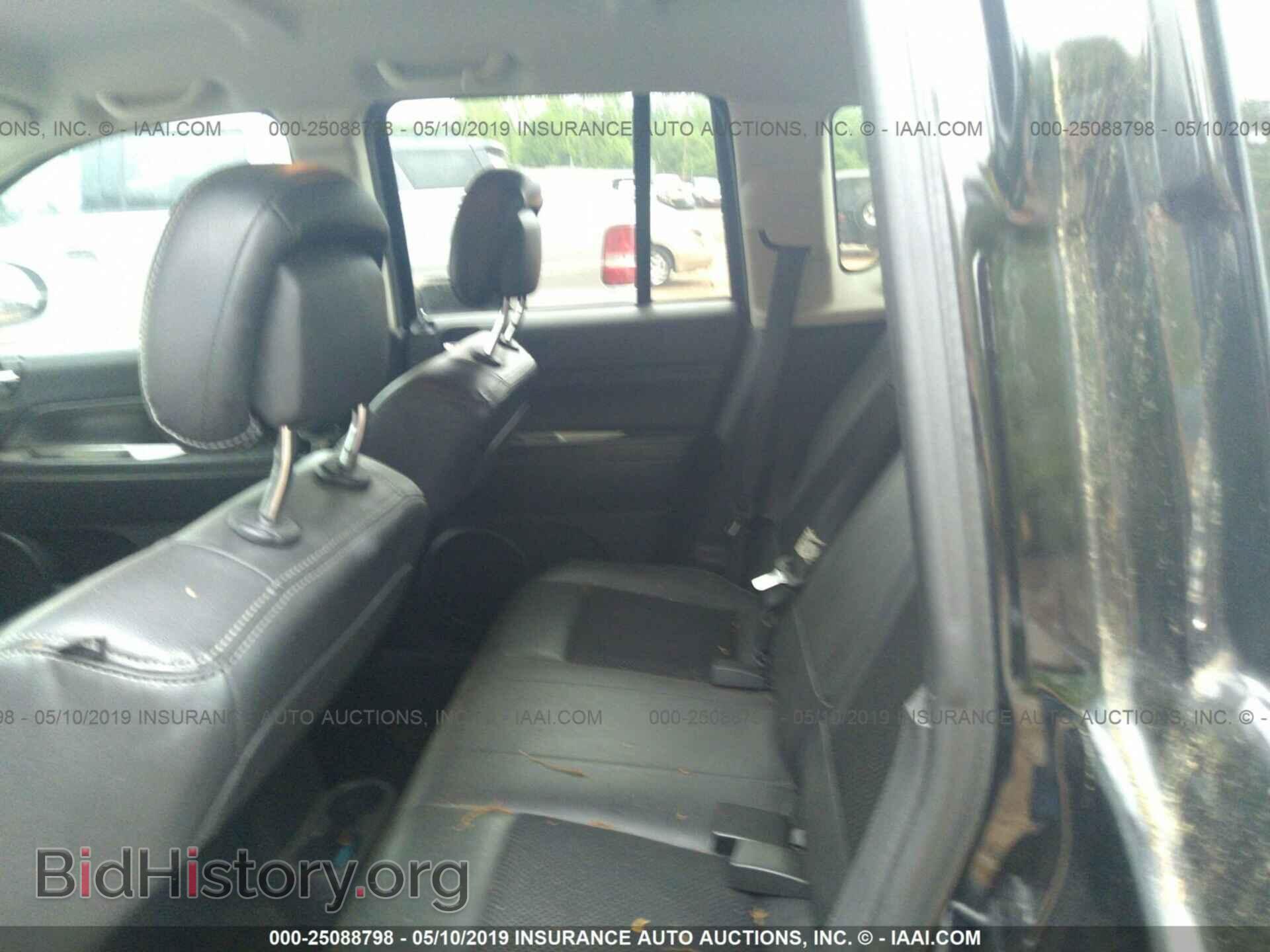 2014 JEEP COMPASS - VIN: 1C4NJCEBXED577391 - Photo 8