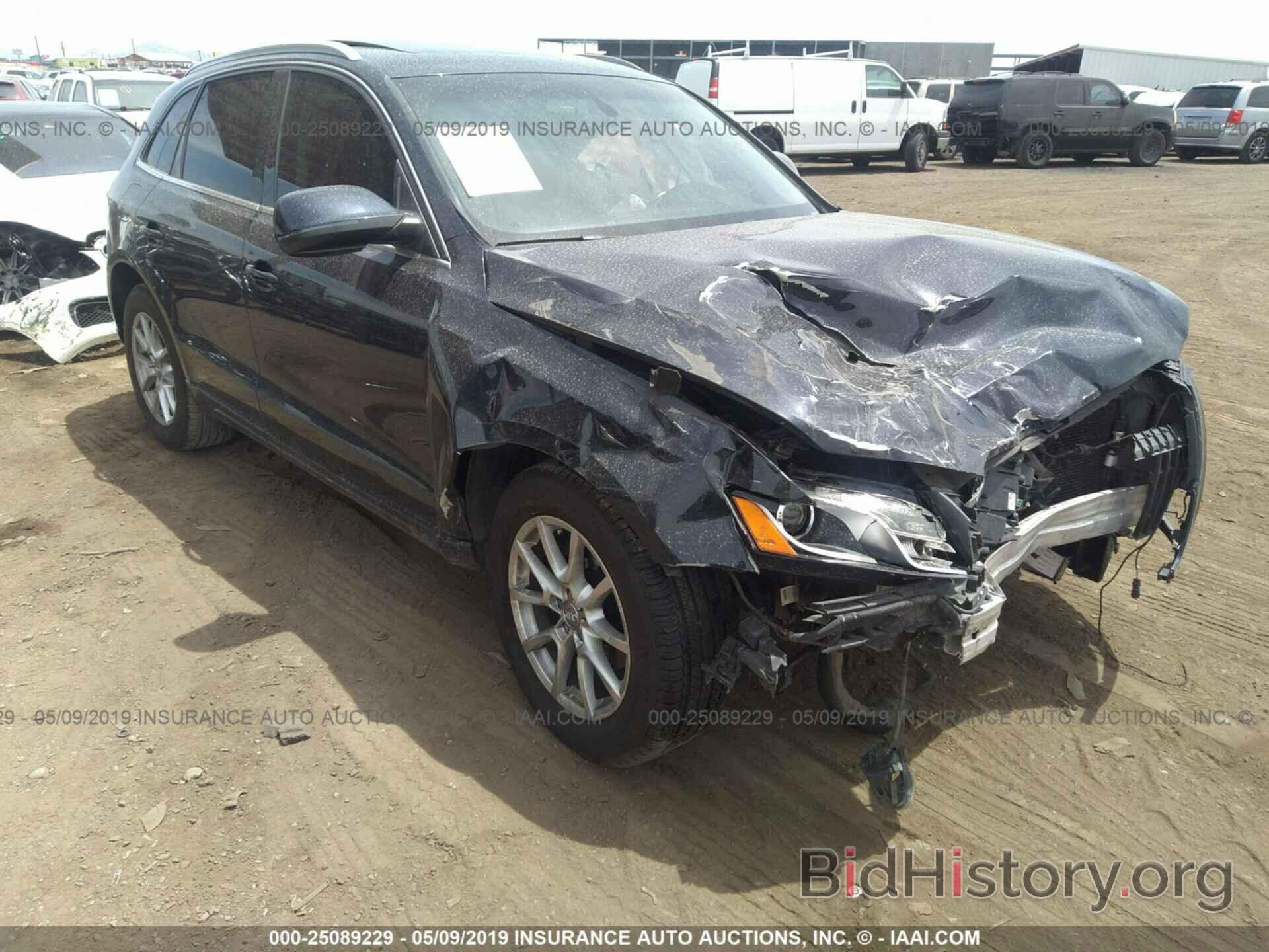 Photo WA1LFAFP2BA069415 - AUDI Q5 2011