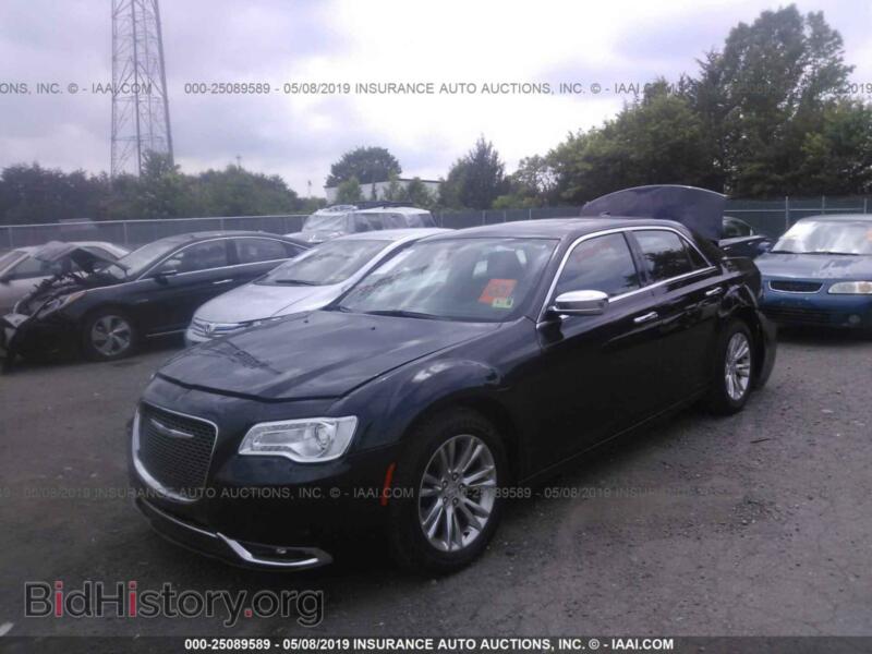 2017 Chrysler 300C (VIN 2C3CCAEG0HH599638) — photo 2 of 10