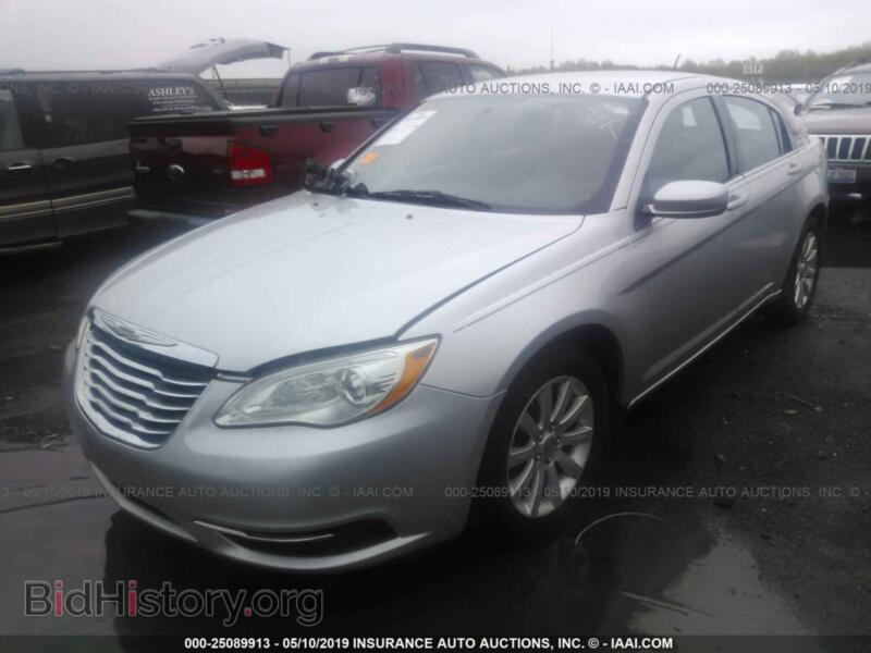 2012 Chrysler 200 (VIN 1C3CCBBB9CN134127) — фото 2 из 10