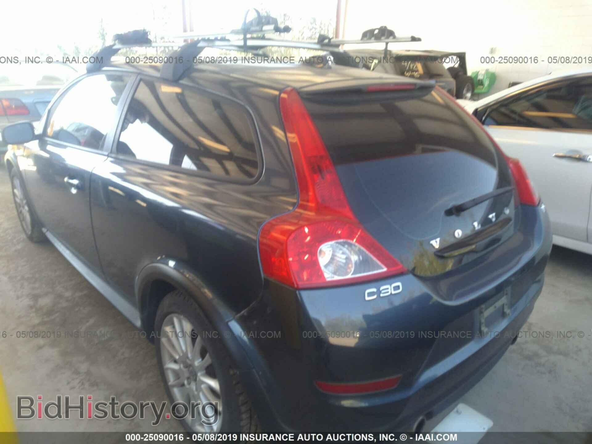 2011 VOLVO C30 - VIN: YV1672MK9B2233938 - Фото 3