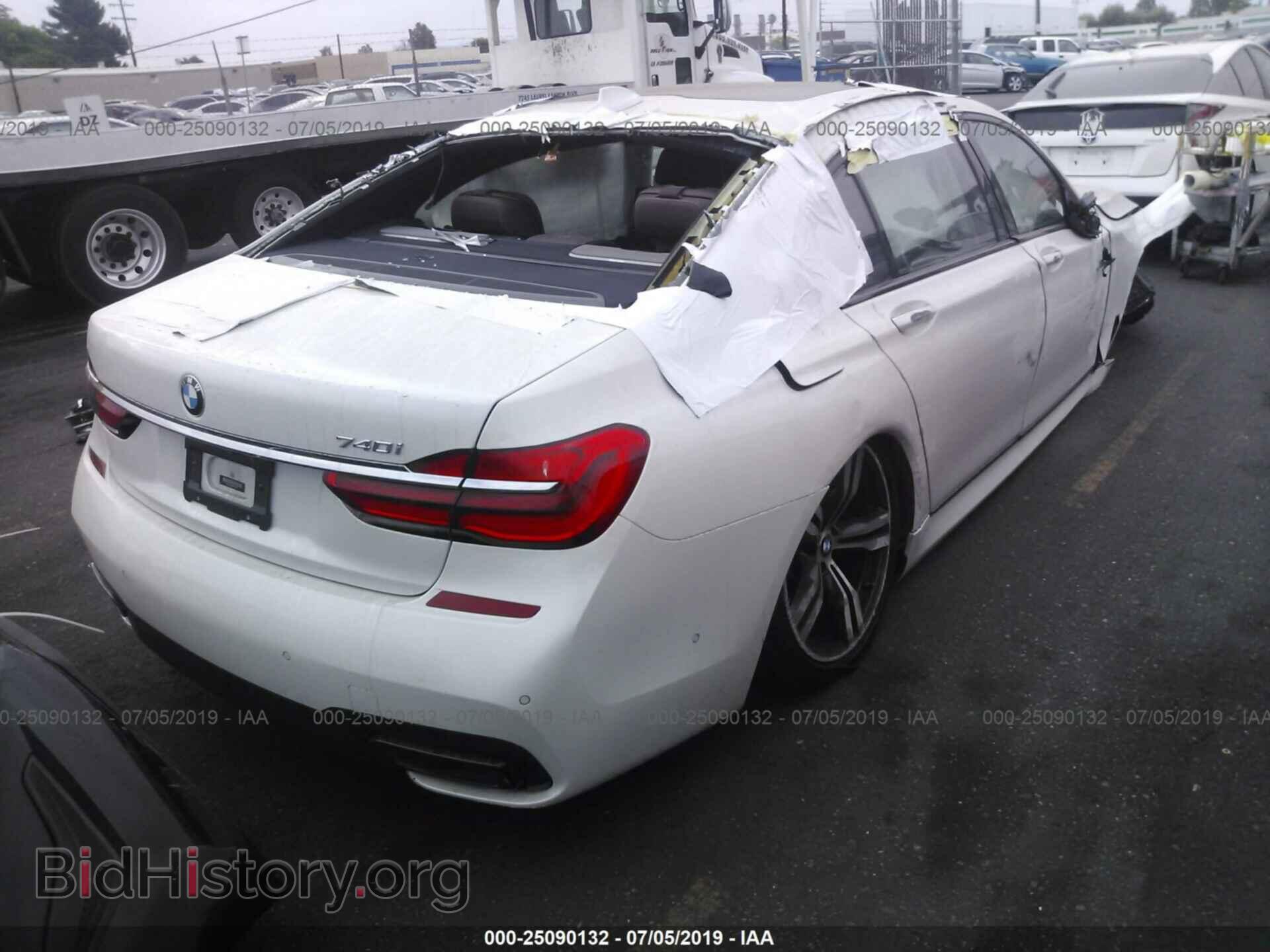 2017 BMW 740 - VIN: WBA7E2C52HG739227 - Фото 4