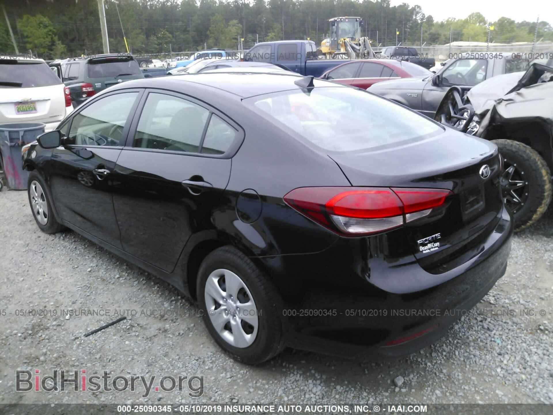 2017 KIA FORTE - VIN: 3KPFK4A79HE088668 - Фото 3