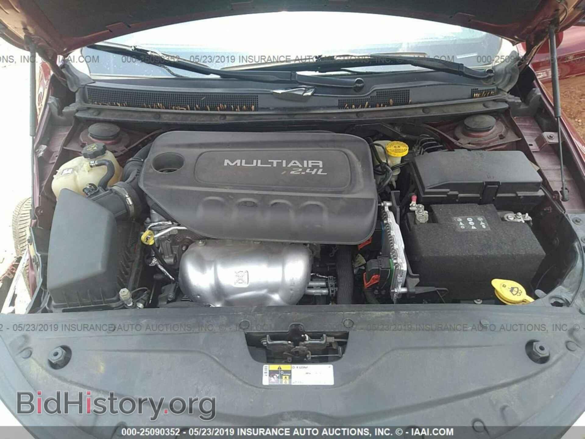 2016 CHRYSLER 200 - VIN: 1C3CCCAB4GN158980 - Photo 10