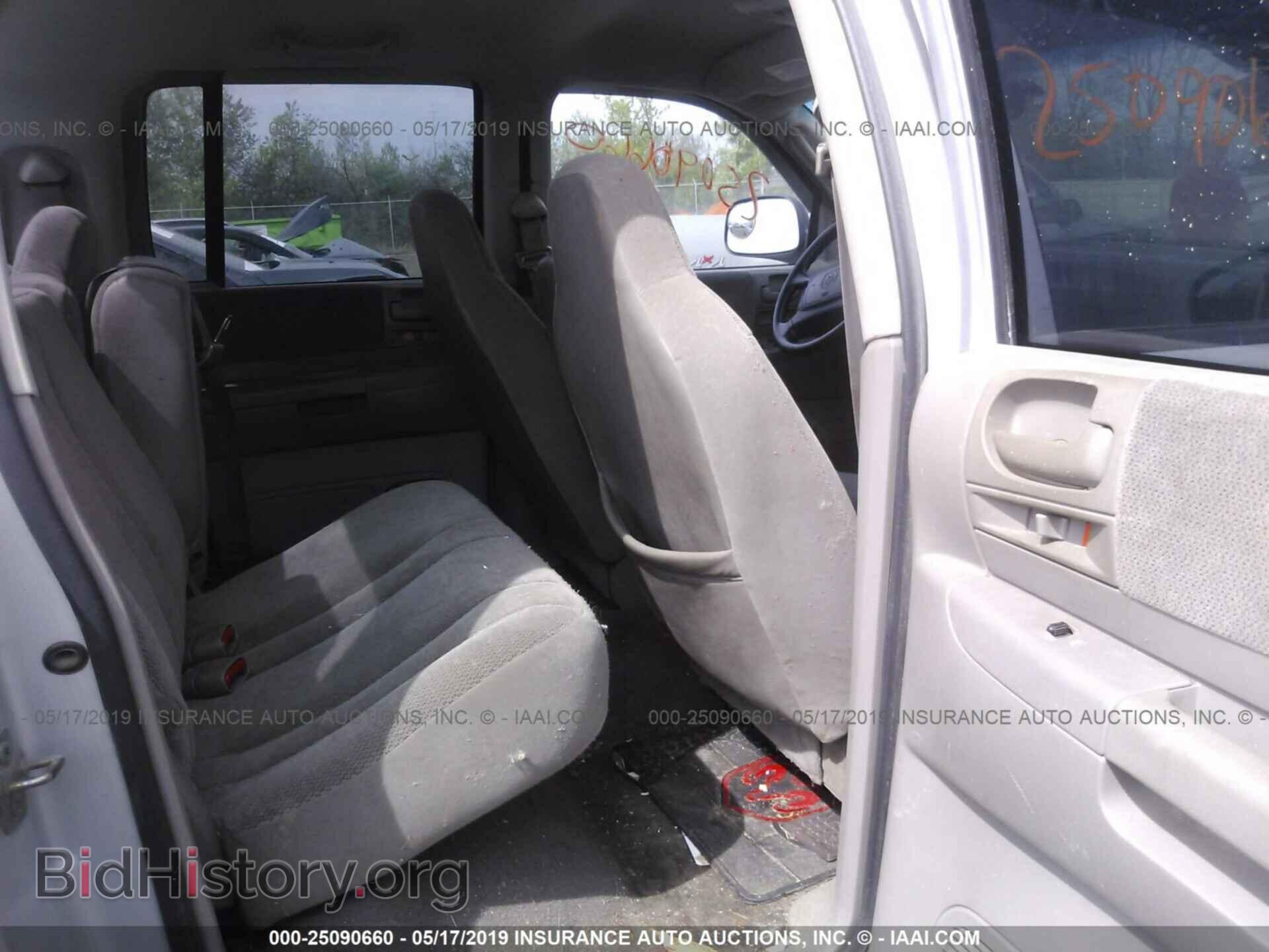 2001 DODGE DAKOTA - VIN: 1B7HL2AX41S296227 - Фото 8