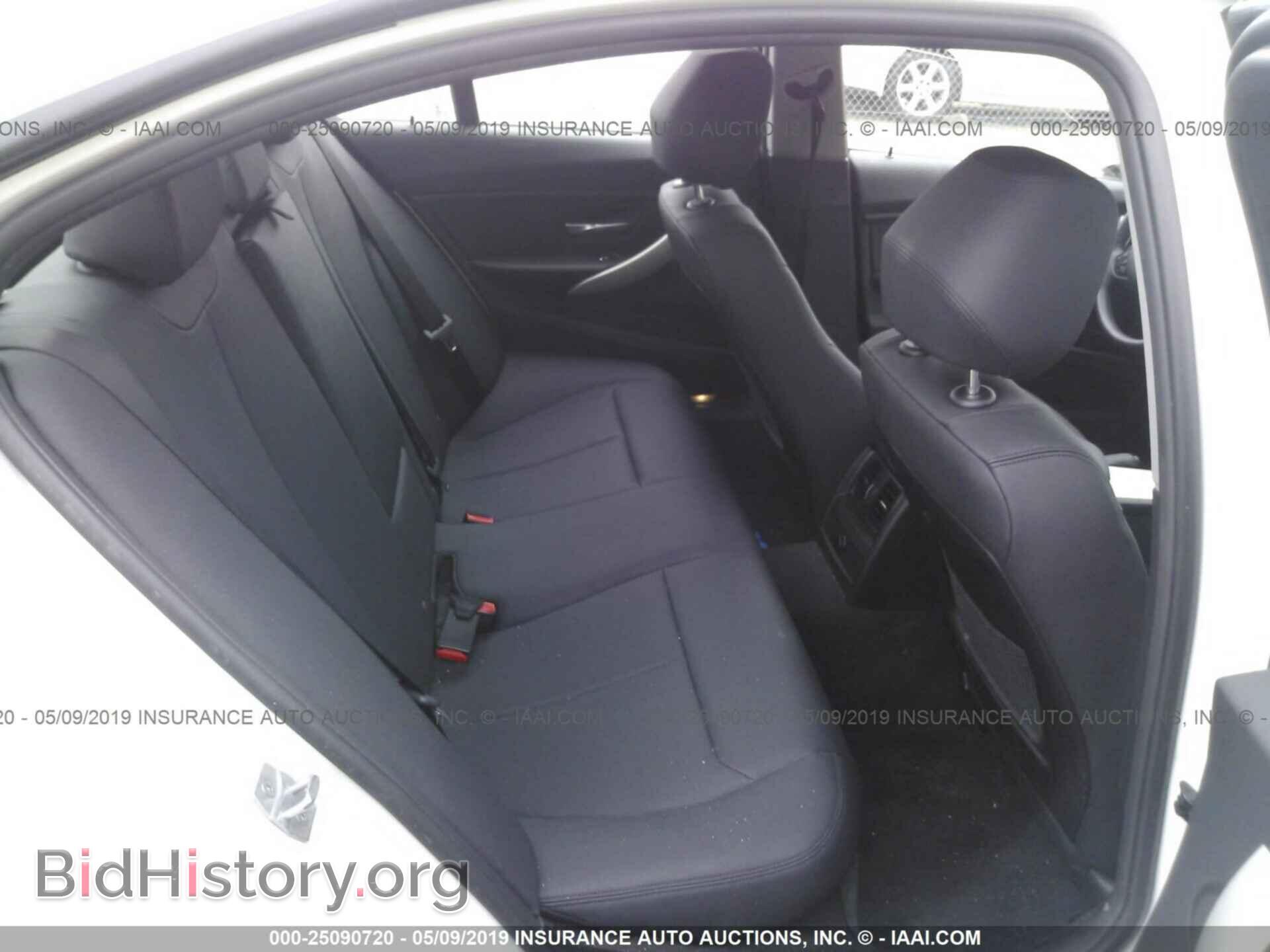 2018 BMW 320 - VIN: WBA8E5G51JNV01774 - Photo 8