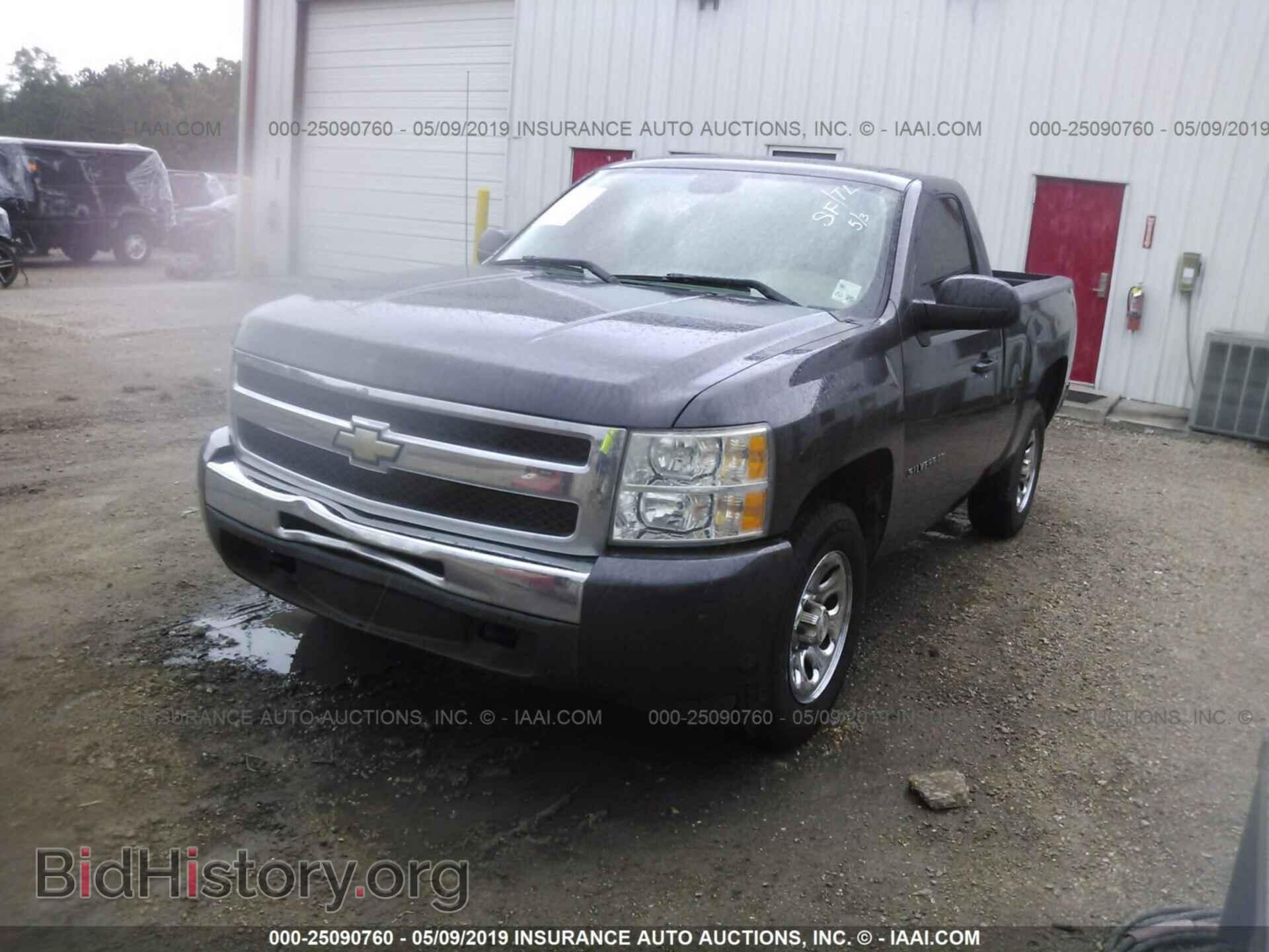 2010 CHEVROLET SILVERADO - VIN: 1GCPCPEA2AZ266021 - Фото 2