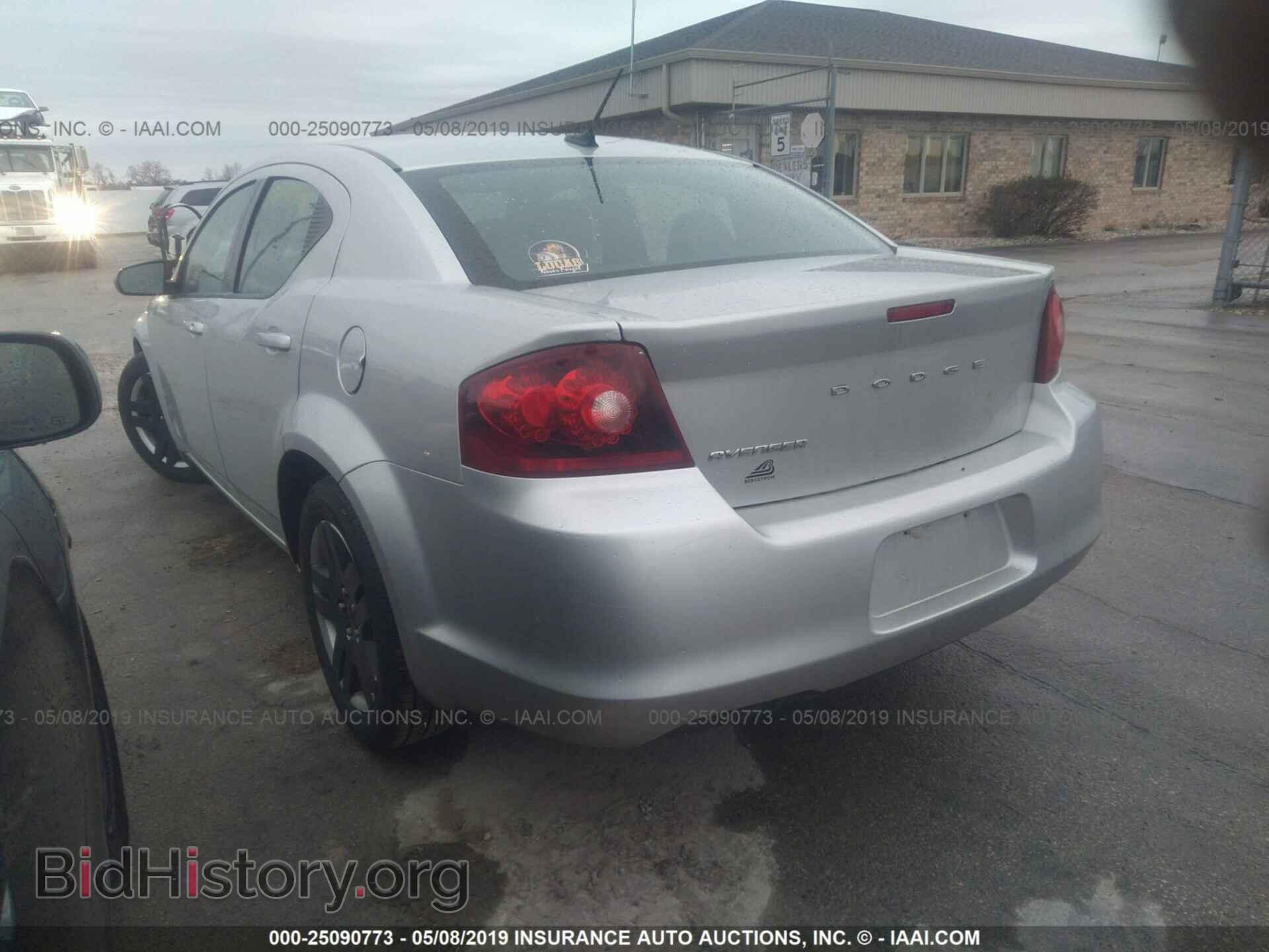 2011 DODGE AVENGER - VIN: 1B3BD4FB4BN609256 - Photo 3