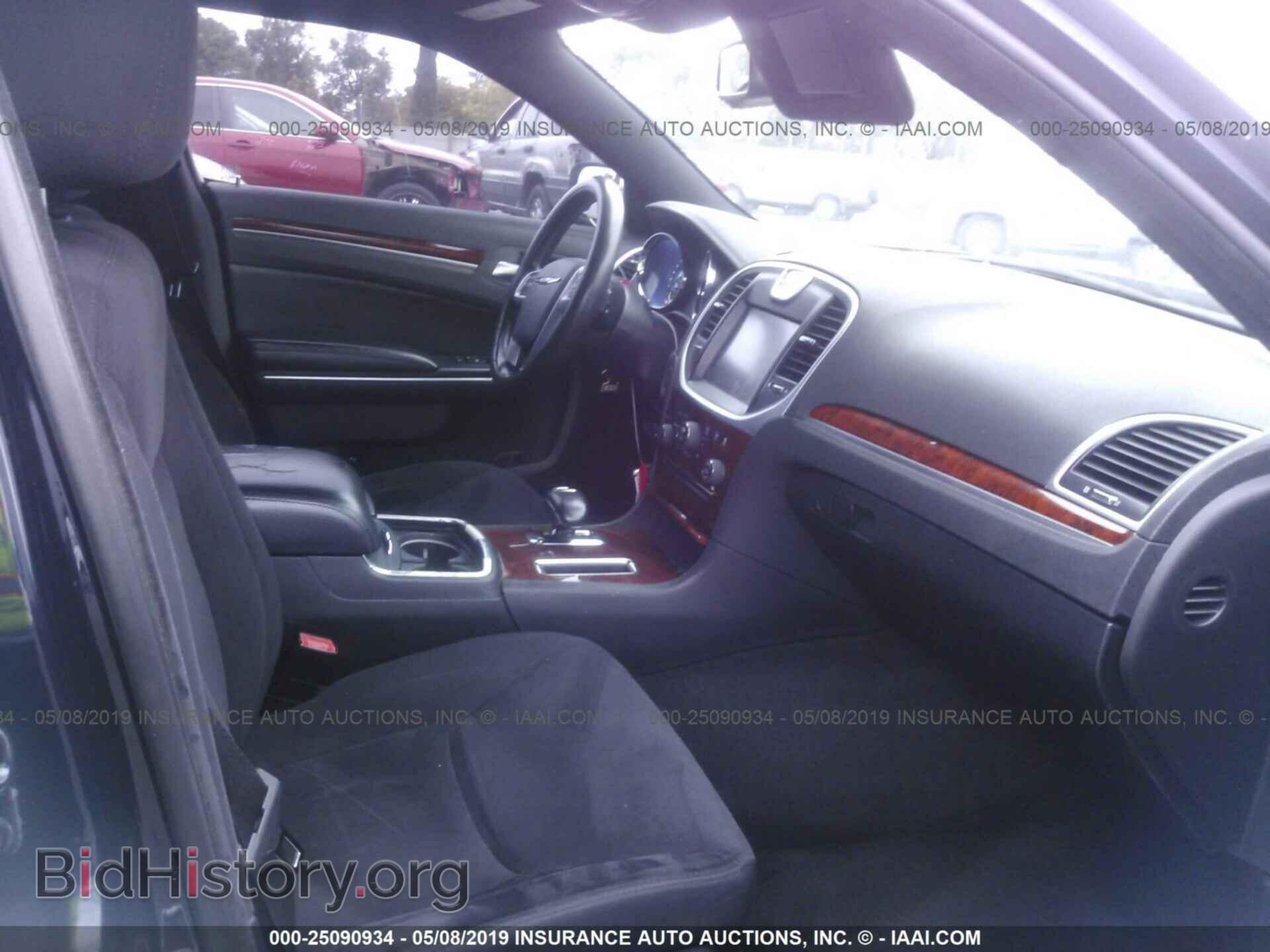 2012 CHRYSLER 300 - VIN: 2C3CCAAG3CH166068 - Photo 5