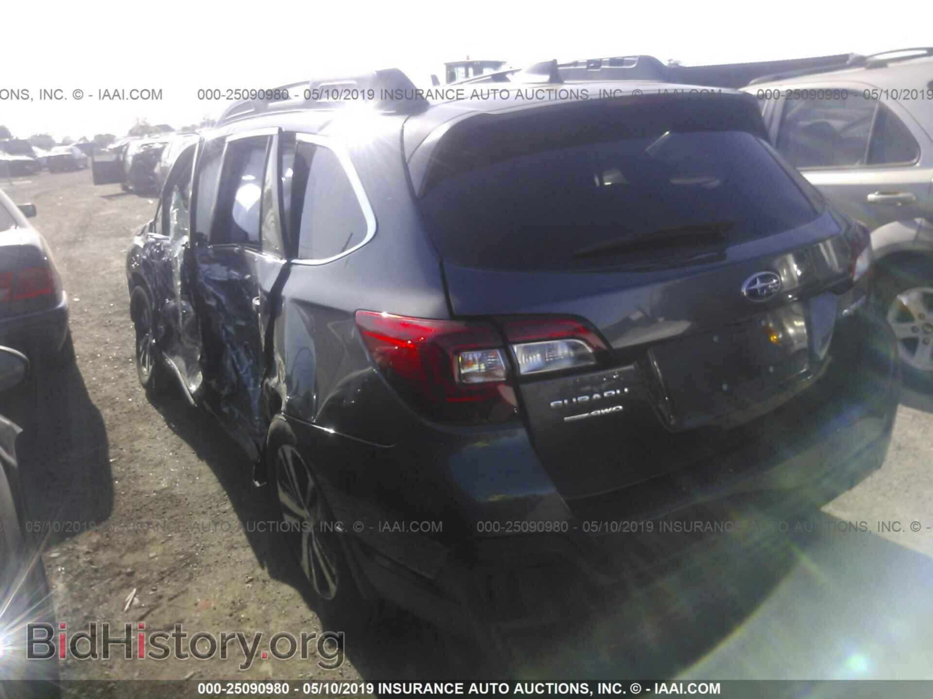 2018 SUBARU OUTBACK - VIN: 4S4BSANC5J3340641 - Фото 3