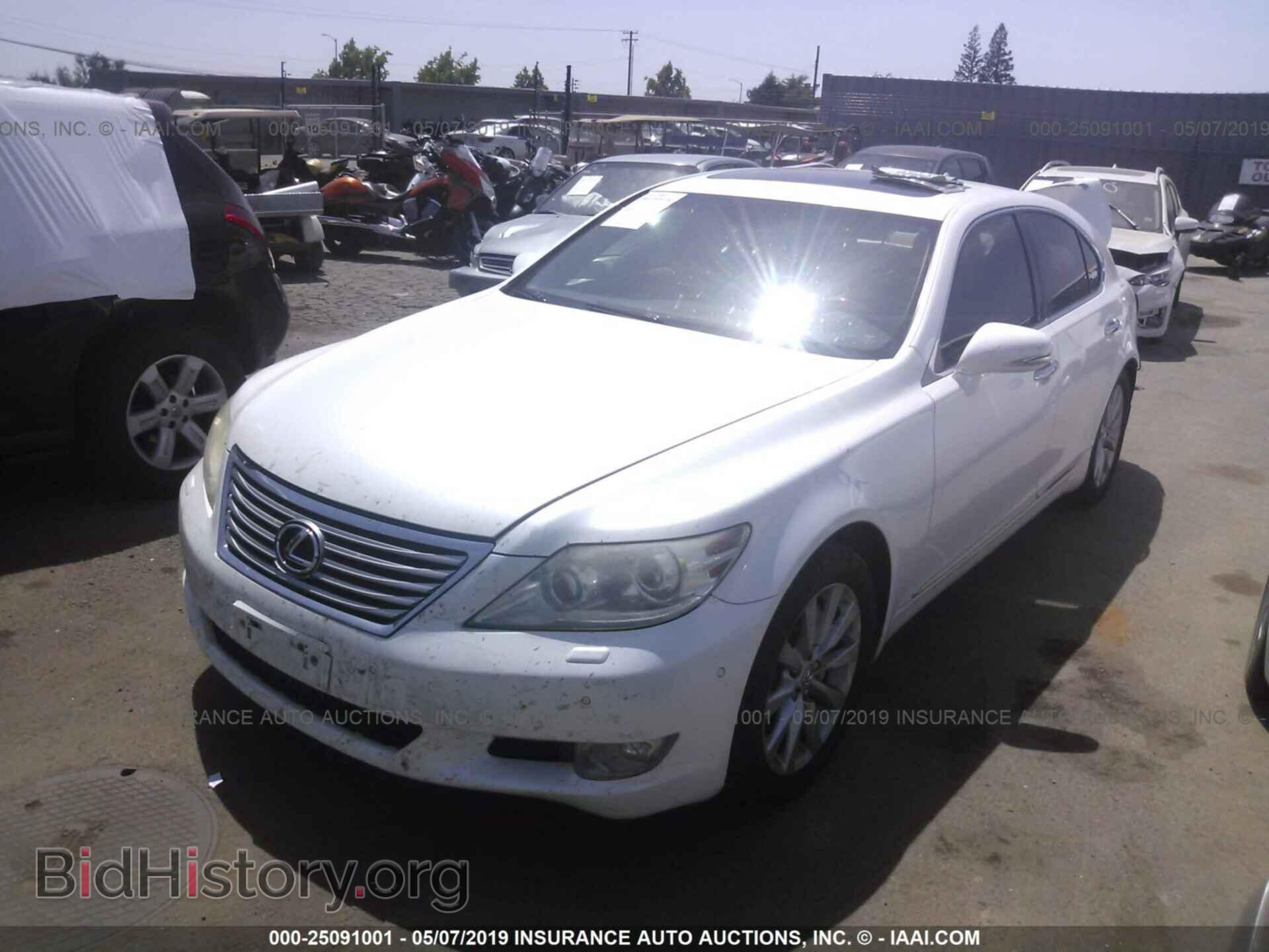 2012 LEXUS LS - VIN: JTHBL5EF7C5108342 - Photo 2