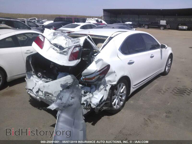 2012 Lexus LS (VIN JTHBL5EF7C5108342) — фото 4 из 10