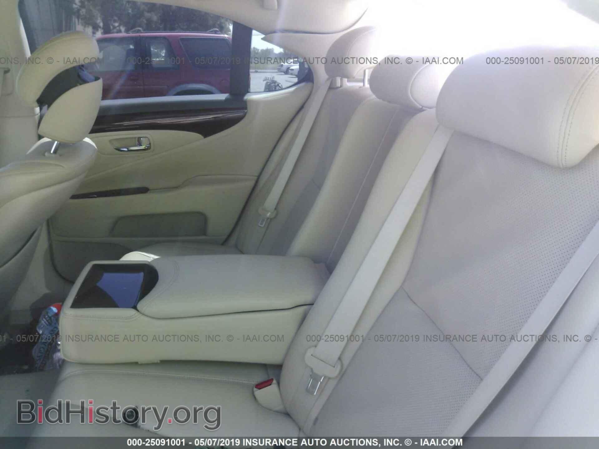 2012 LEXUS LS - VIN: JTHBL5EF7C5108342 - Photo 8