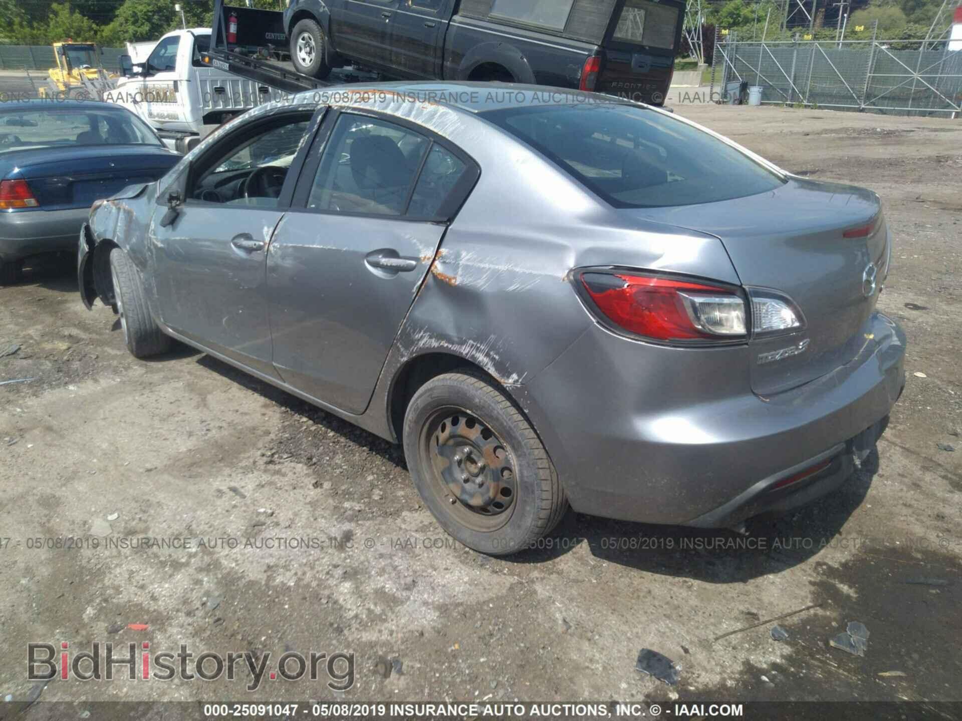 2011 MAZDA 3 - VIN: JM1BL1UG2B1390514 - Photo 3