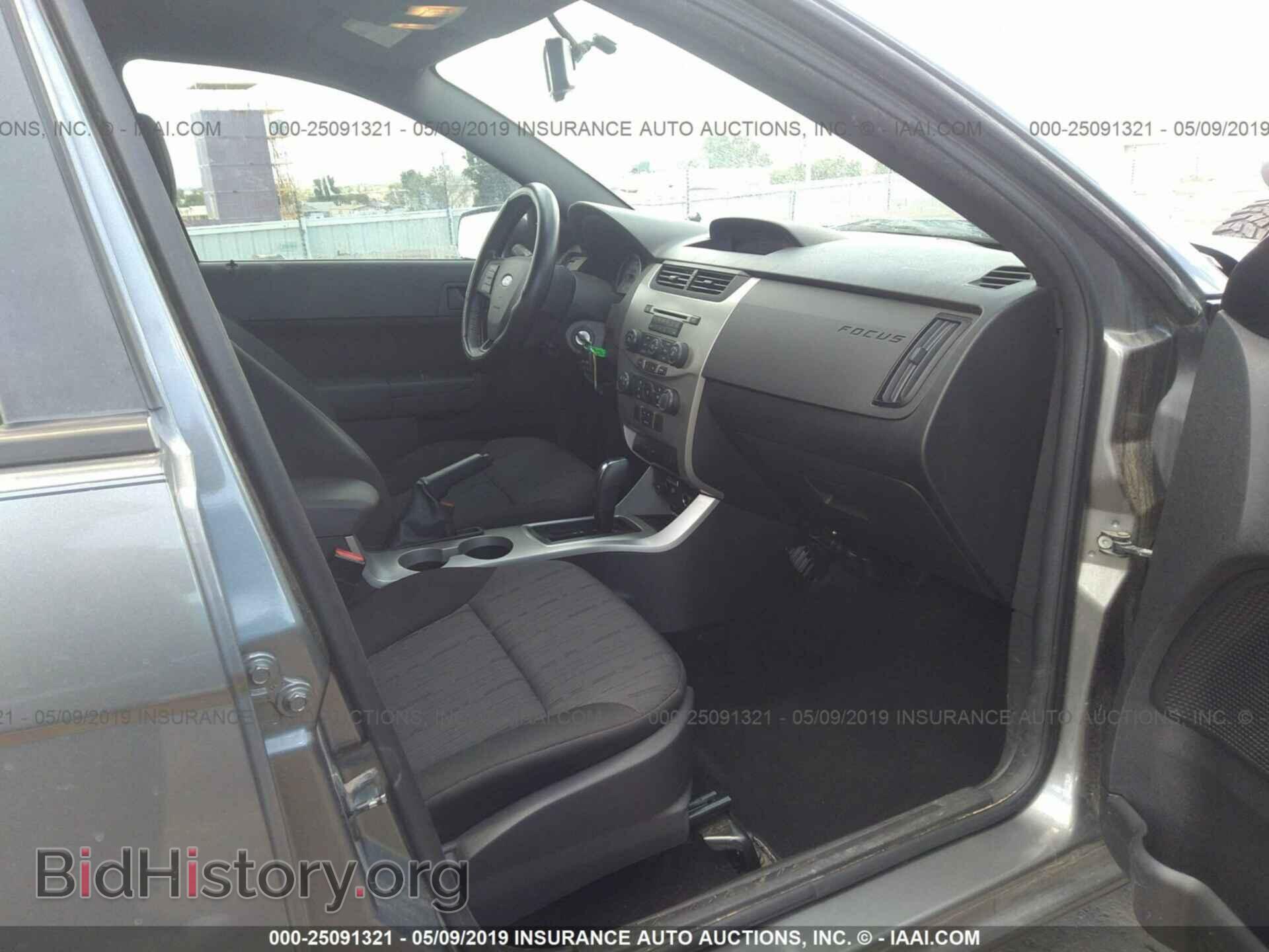 2009 FORD FOCUS - VIN: 1FAHP35N49W202425 - Photo 5