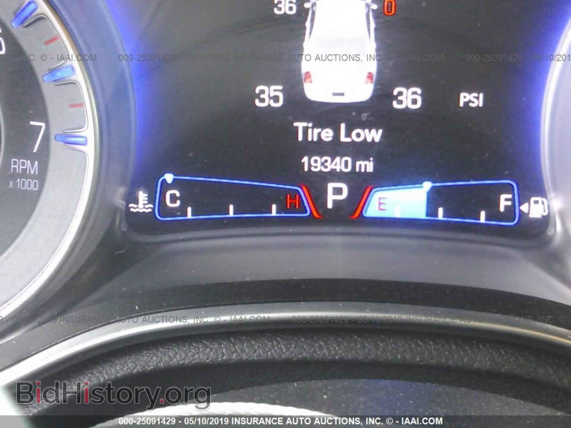 2018 CHRYSLER 300 - VIN: 2C3CCAAG2JH283637 - Фото 7