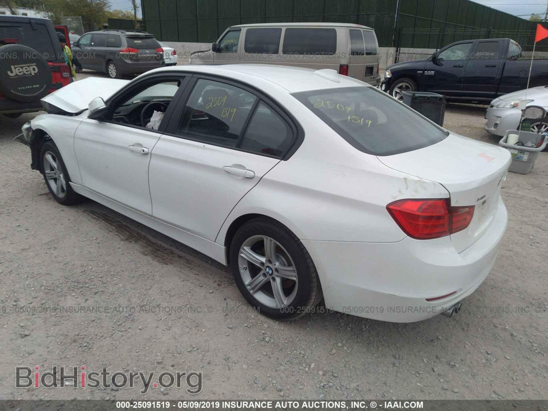 2013 BMW 328 - VIN: WBA3B3C50DJ810080 - Фото 3