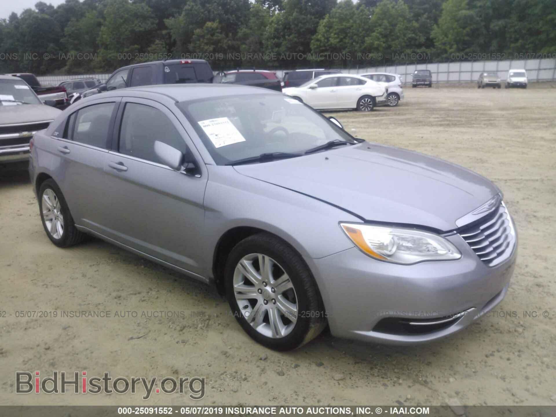 Photo 1C3CCBBB8DN584742 - CHRYSLER 200 2013