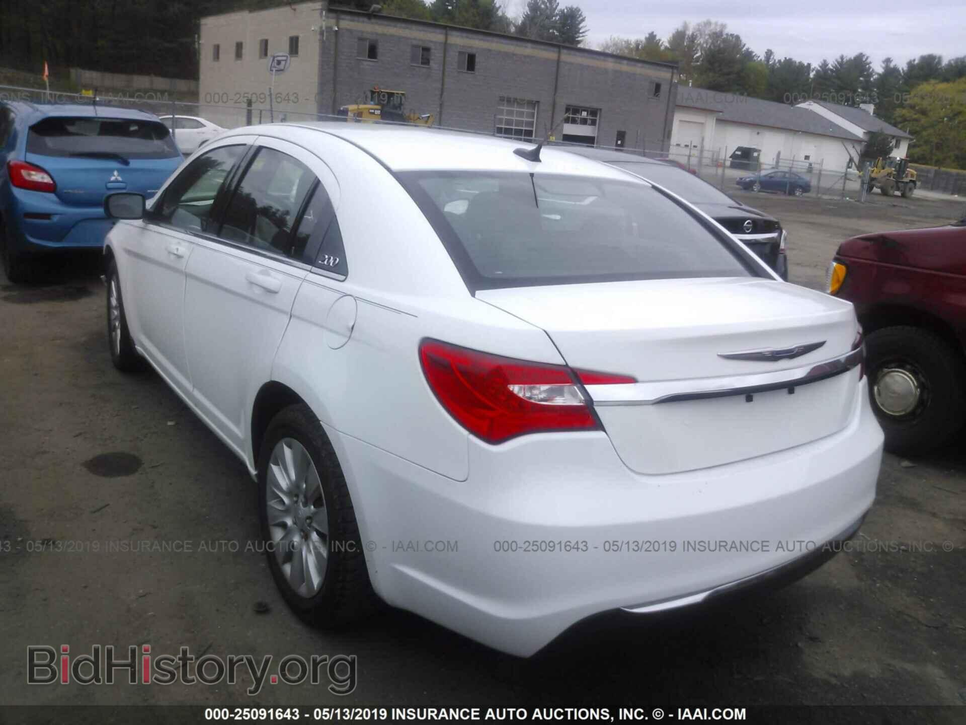 2014 CHRYSLER 200 - VIN: 1C3CCBAB3EN210977 - Фото 3