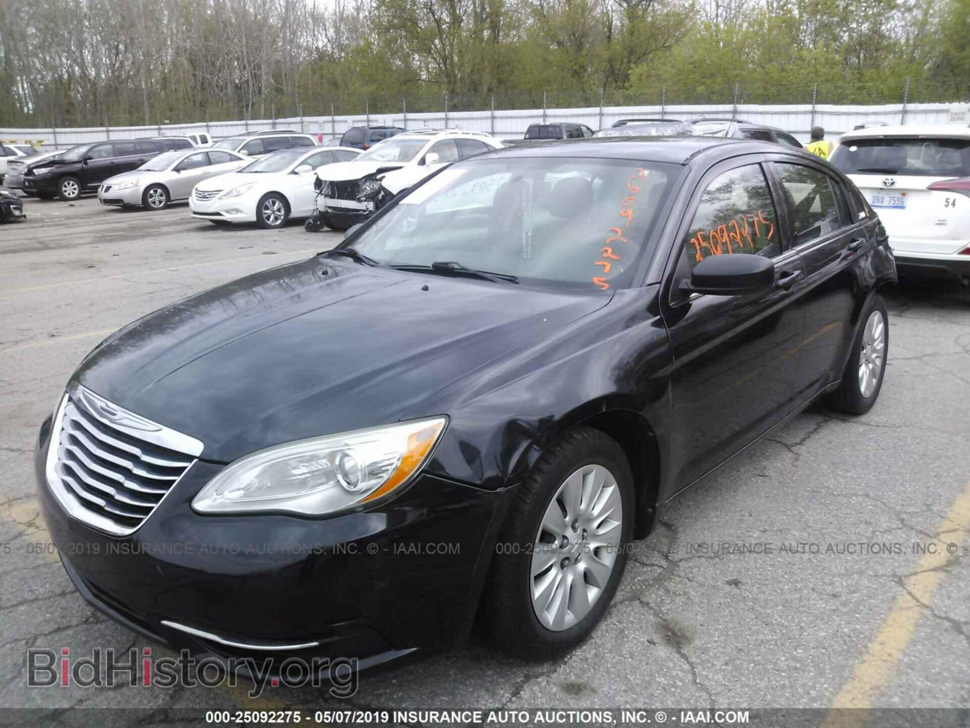 2011 CHRYSLER 200 - VIN: 1C3BC1FB4BN531145 - Фото 2