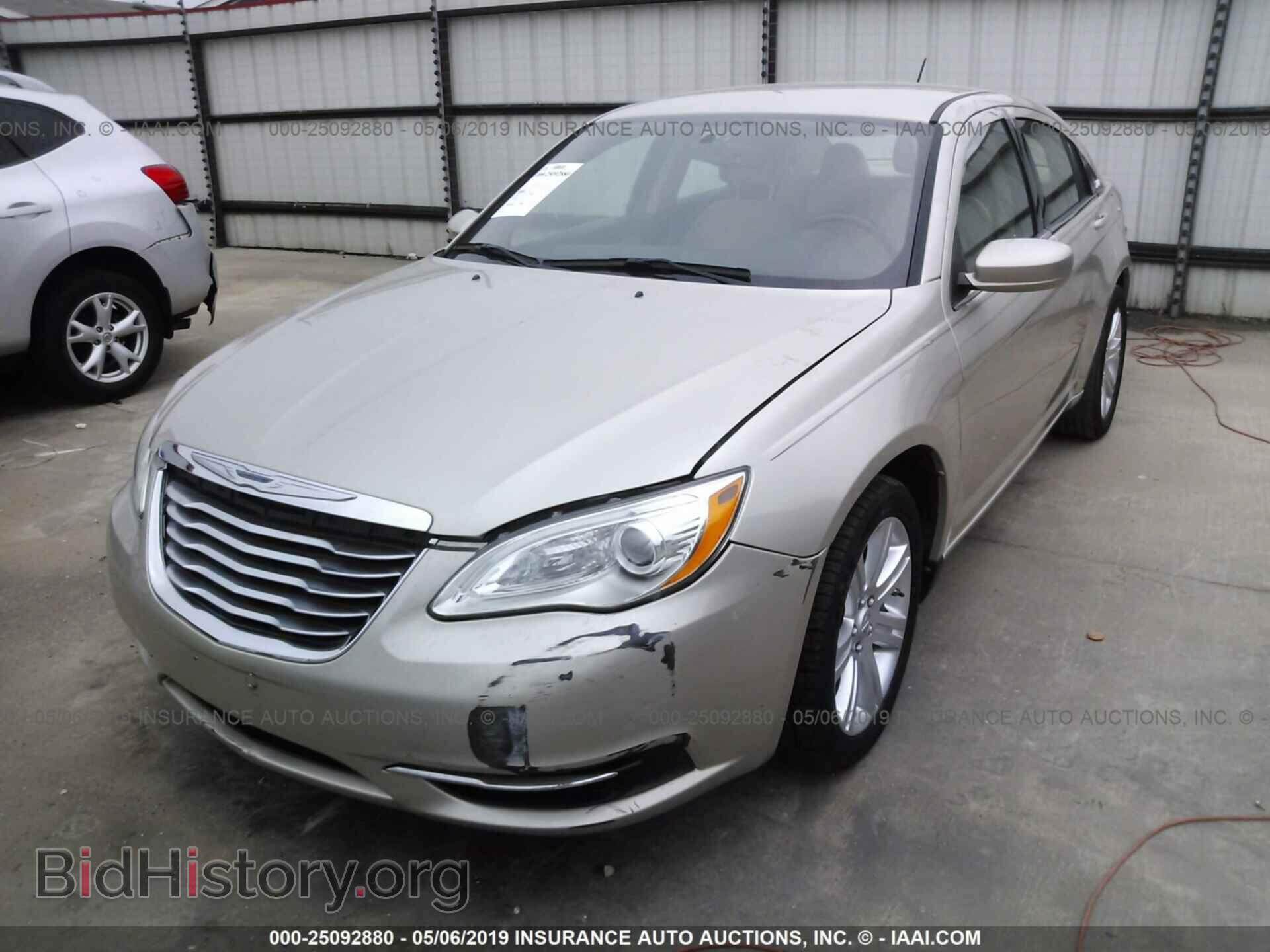2013 CHRYSLER 200 - VIN: 1C3CCBBB4DN649831 - Photo 2