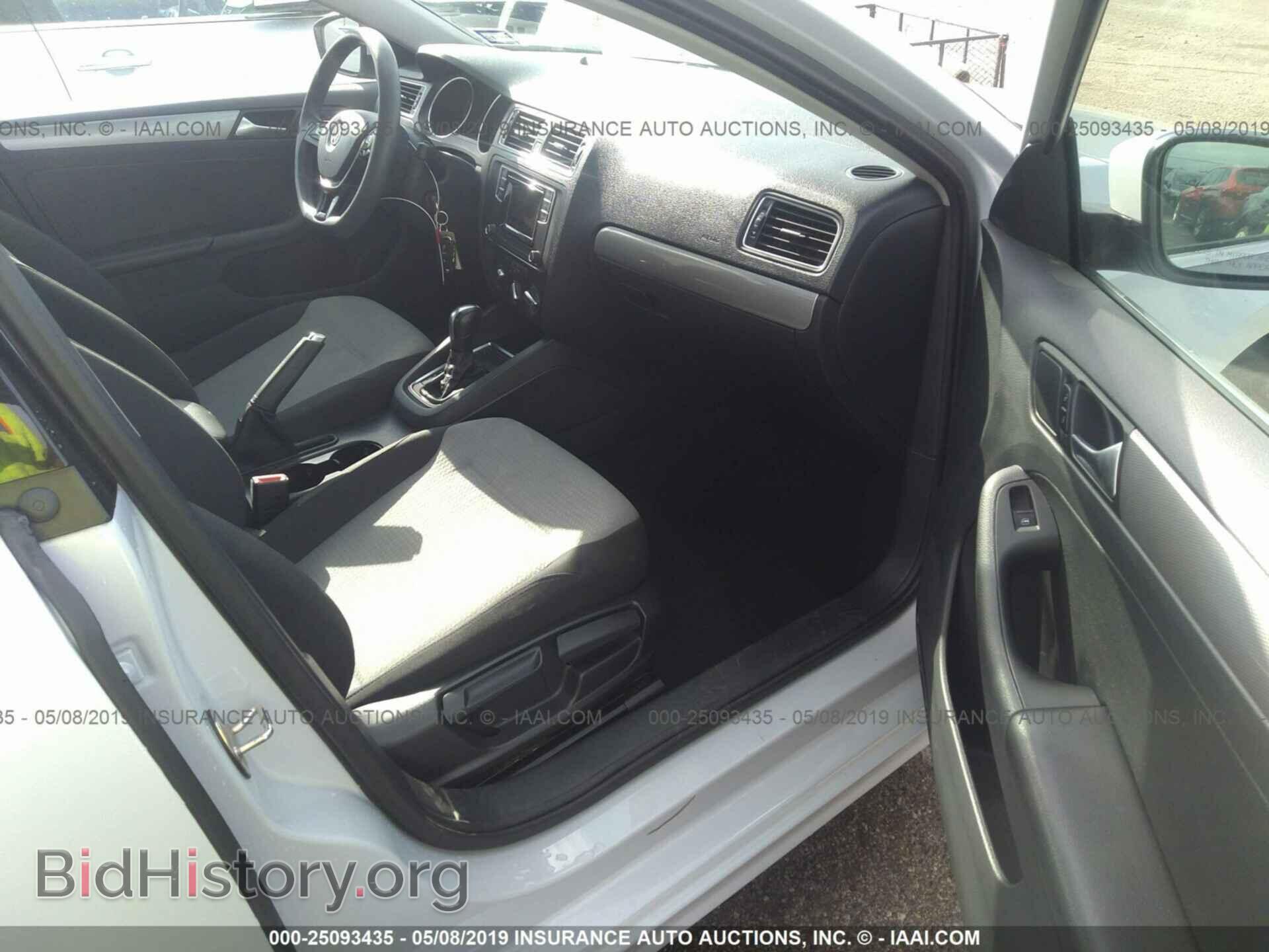 2017 VOLKSWAGEN JETTA - VIN: 3VW2B7AJ2HM341568 - Фото 5