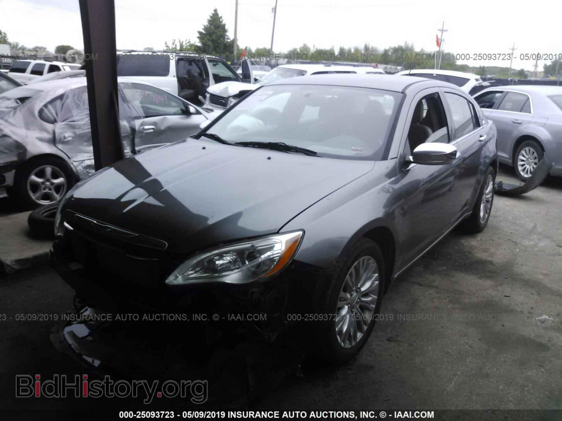 2012 CHRYSLER 200 - VIN: 1C3CCBCB7CN307545 - Фото 2