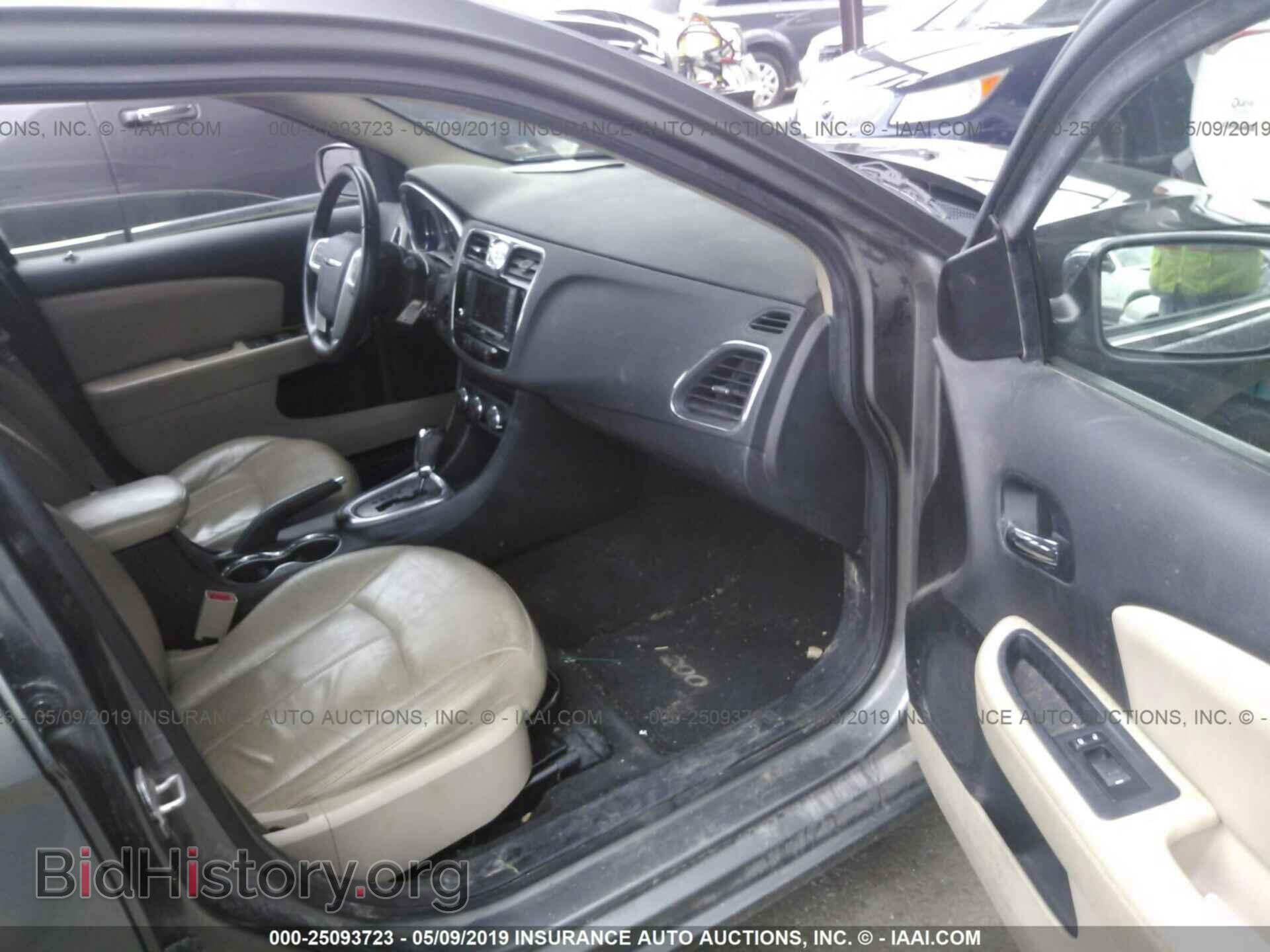 2012 CHRYSLER 200 - VIN: 1C3CCBCB7CN307545 - Фото 5