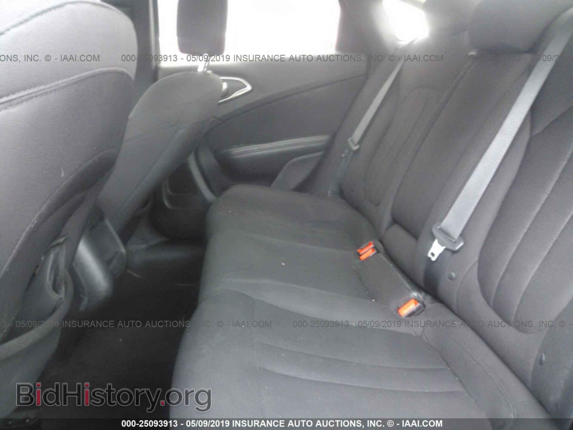 2016 CHRYSLER 200 - VIN: 1C3CCCAB1GN119912 - Photo 8