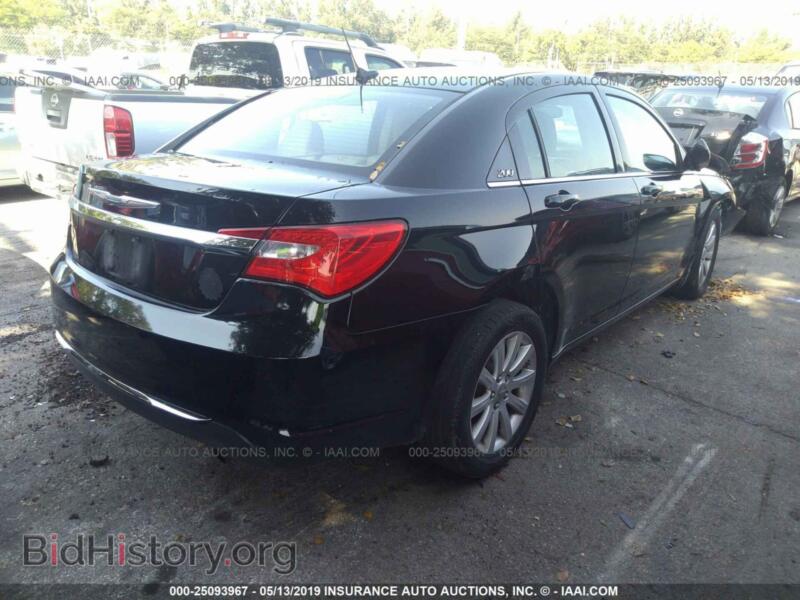 2012 Chrysler 200 (VIN 1C3CCBBB1CN109058) — фото 4 из 10