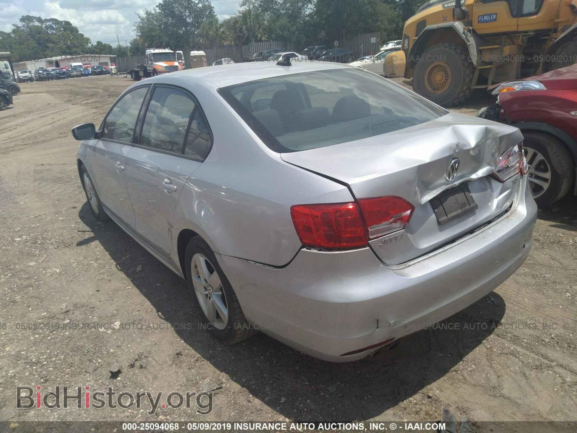2012 VOLKSWAGEN JETTA - VIN: 3VWLL7AJ1CM364060 - Photo 3