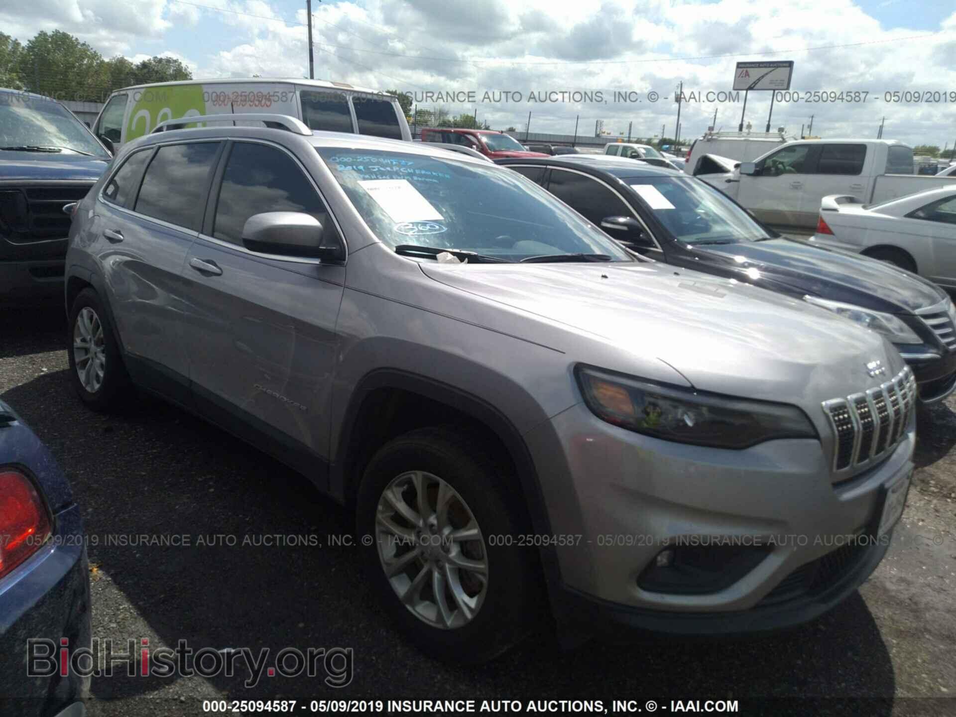 Фотография 1C4PJLCB2KD270207 - JEEP CHEROKEE 2019
