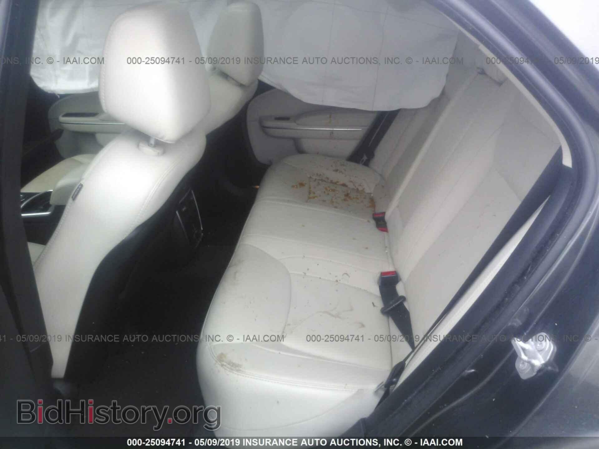 2016 CHRYSLER 300 - VIN: 2C3CCAAG5GH211999 - Фото 8