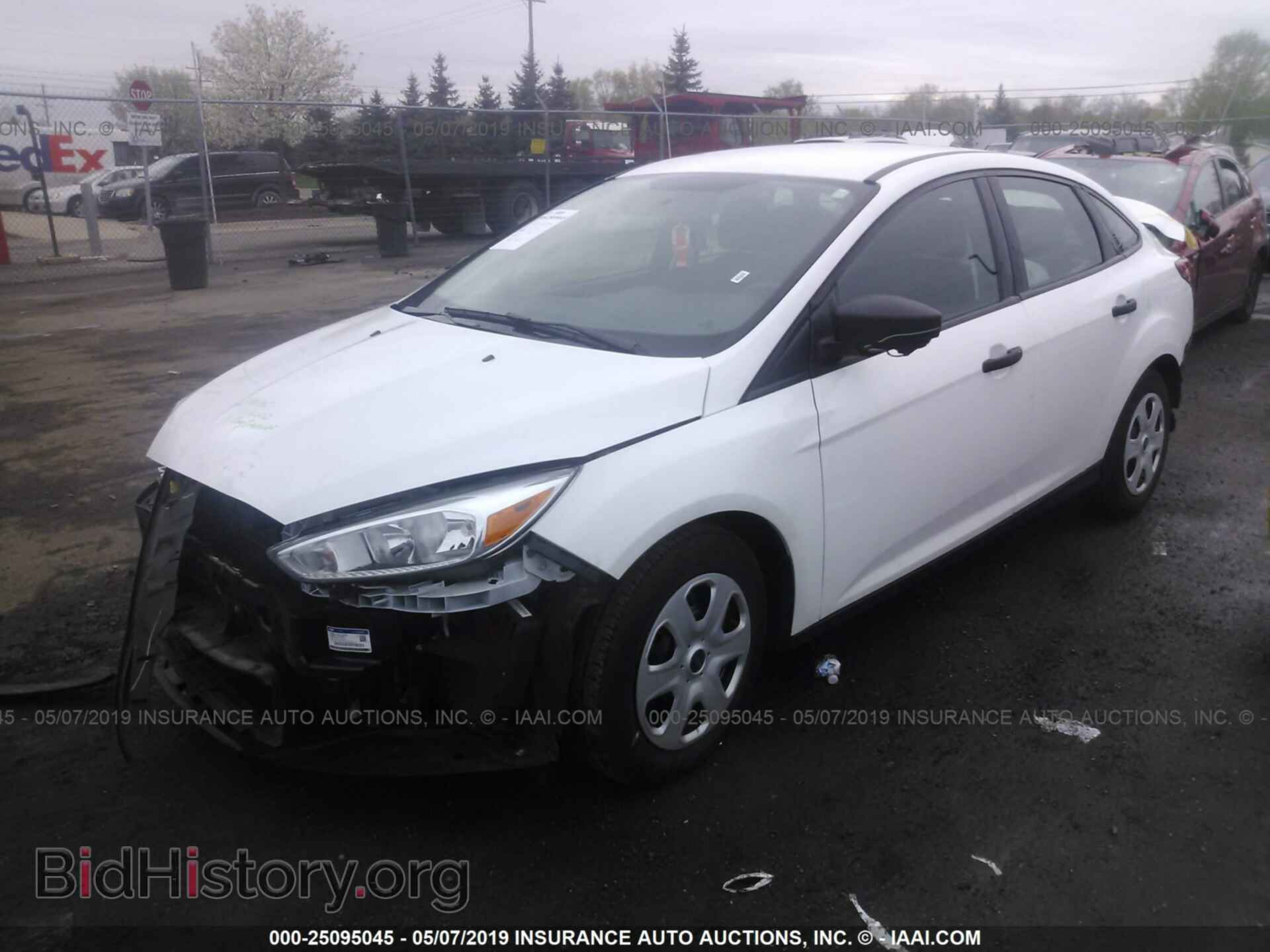 2017 FORD FOCUS - VIN: 1FADP3E22HL295224 - Фото 2