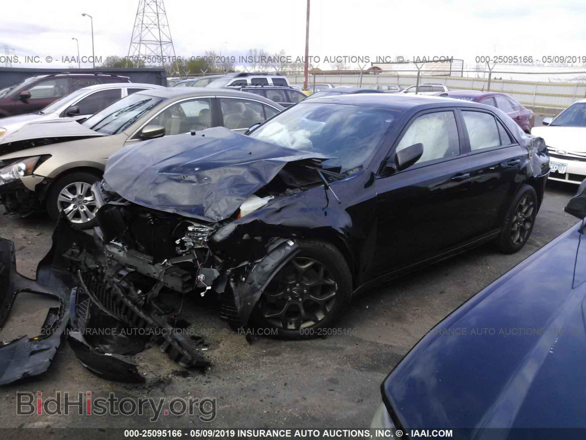 2016 CHRYSLER 300 - VIN: 2C3CCAGG5GH262300 - Photo 2
