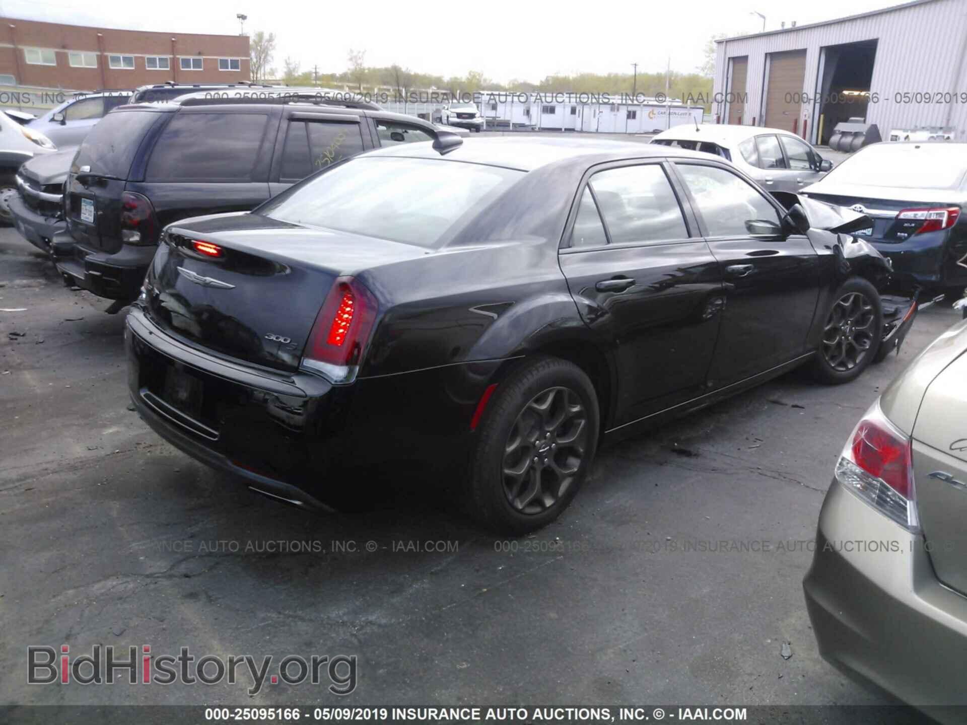 2016 CHRYSLER 300 - VIN: 2C3CCAGG5GH262300 - Photo 4