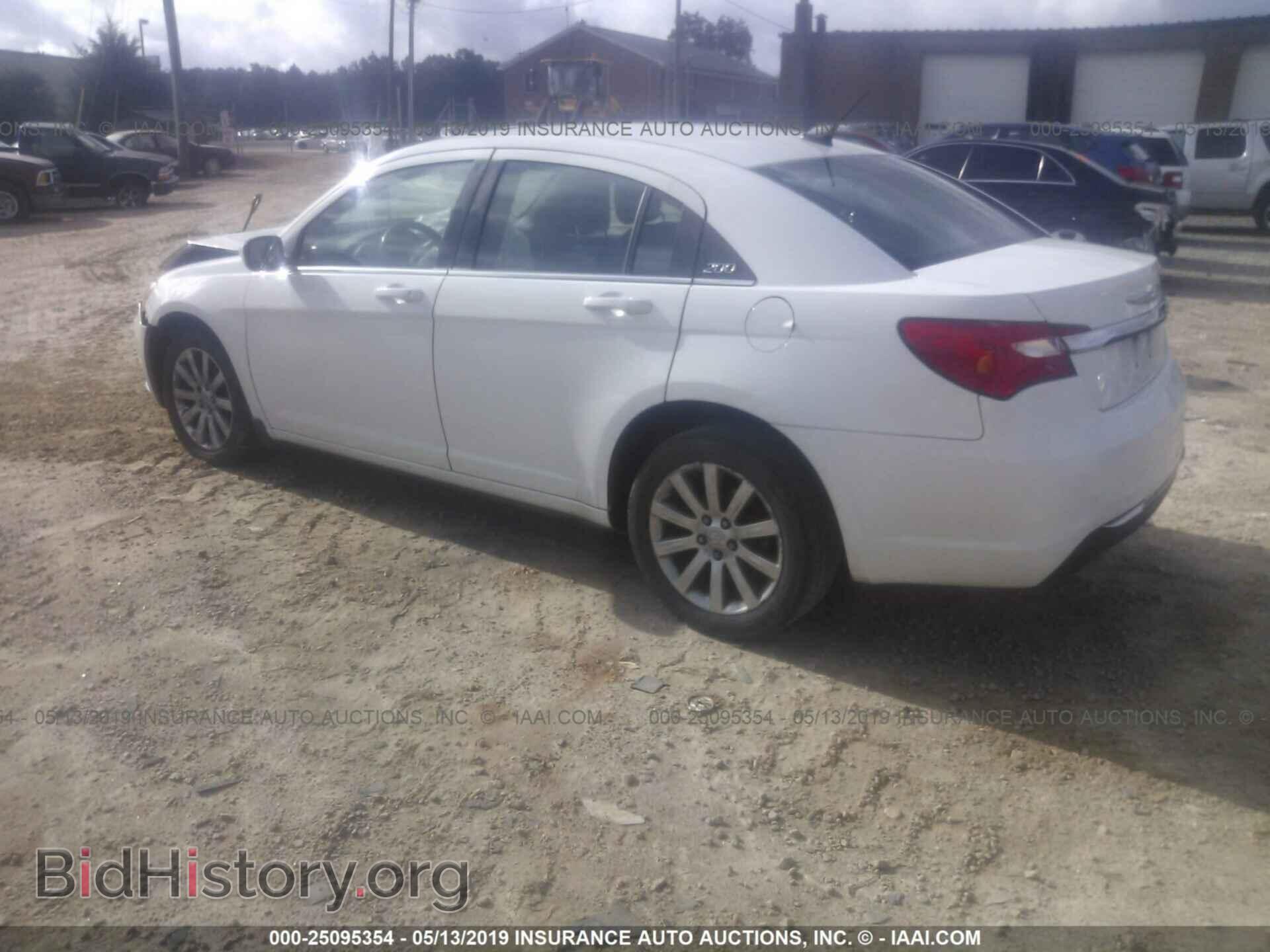 2012 CHRYSLER 200 - VIN: 1C3CCBBB0CN127437 - Фото 3