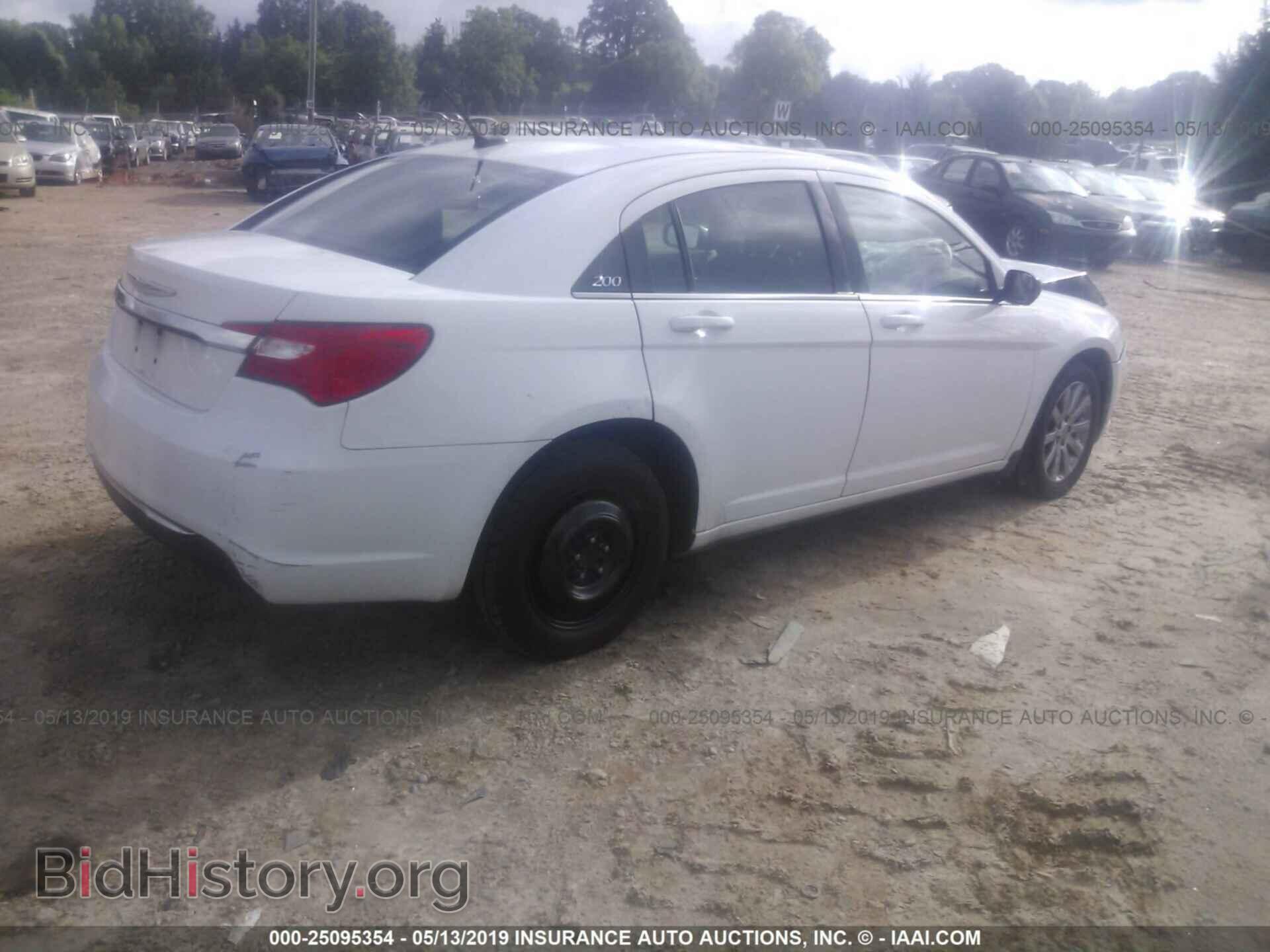 2012 CHRYSLER 200 - VIN: 1C3CCBBB0CN127437 - Фото 4