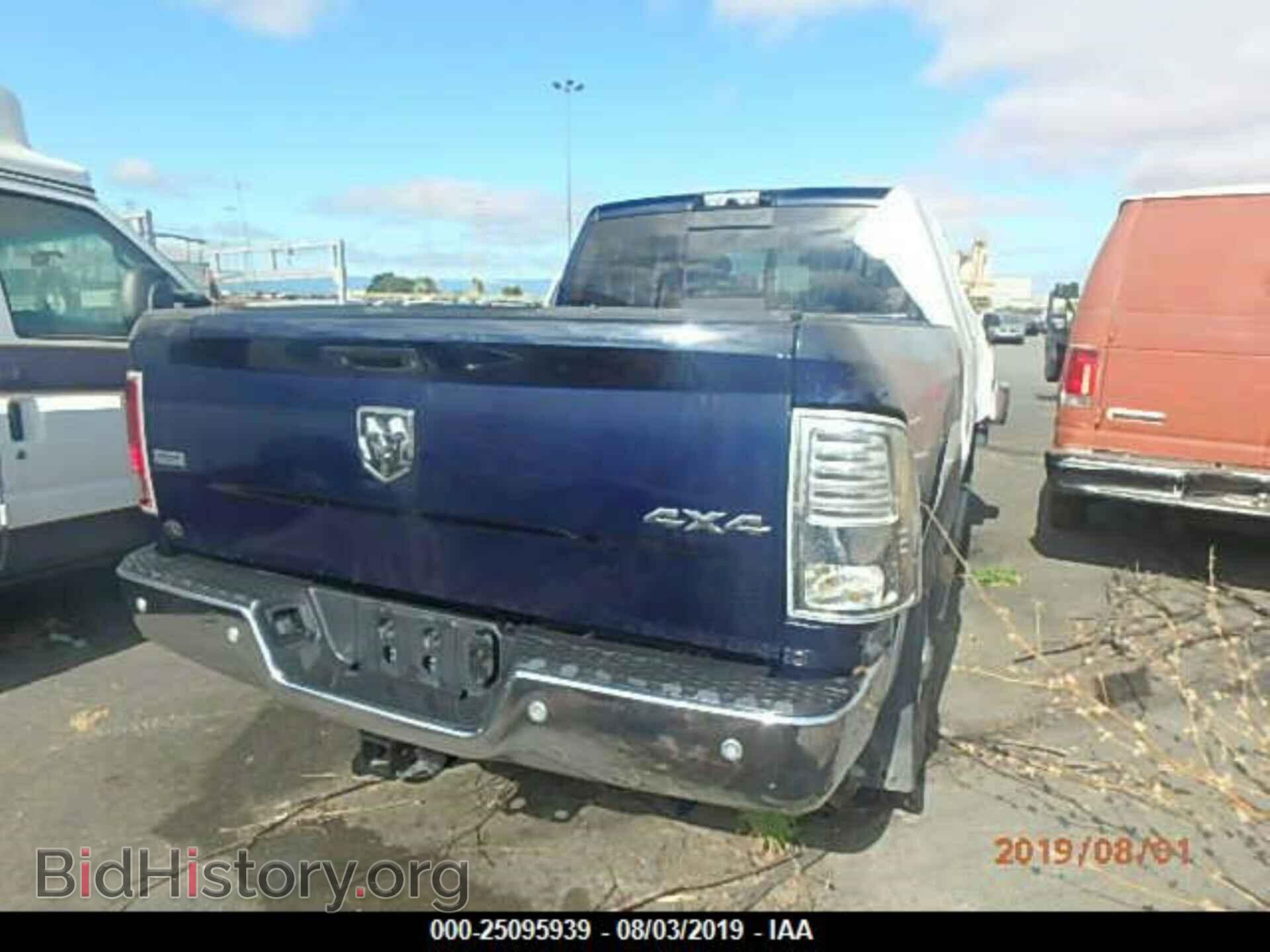 2017 RAM 2500 - VIN: 3C6UR5FL2HG537411 - Фото 4