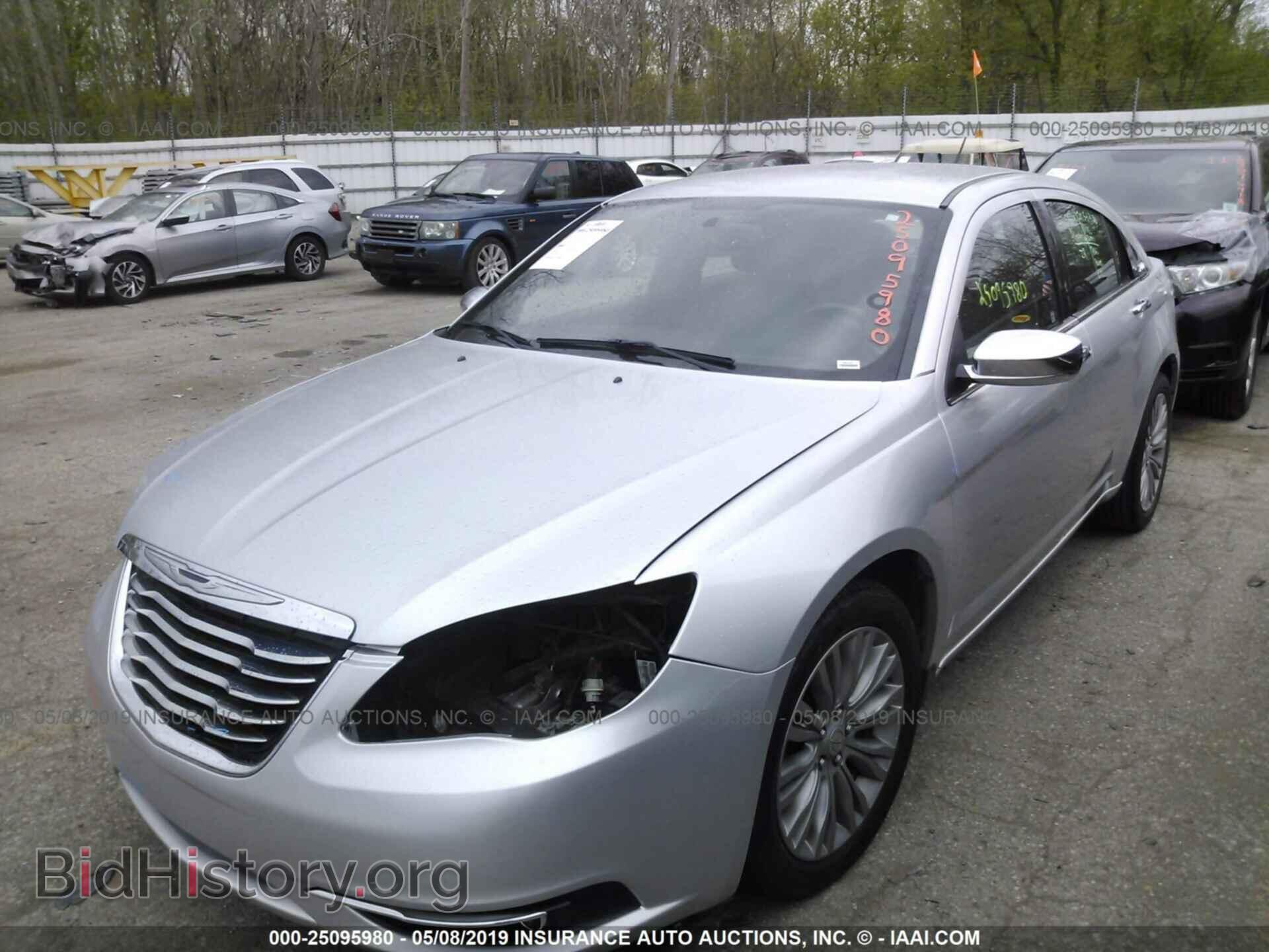 2012 CHRYSLER 200 - VIN: 1C3CCBCG2CN326807 - Фото 2