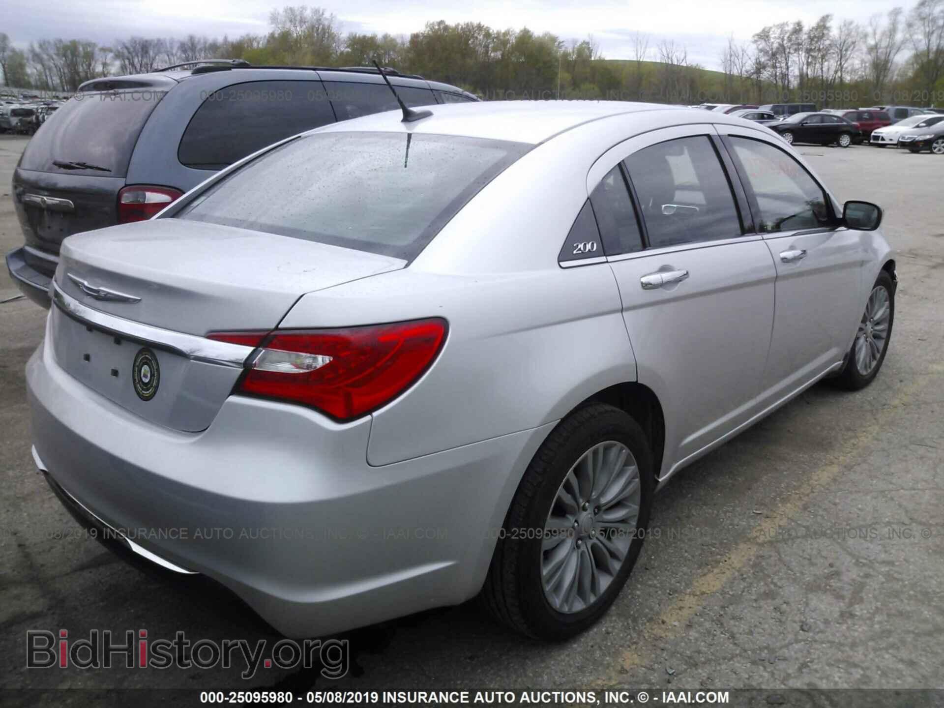 2012 CHRYSLER 200 - VIN: 1C3CCBCG2CN326807 - Фото 4