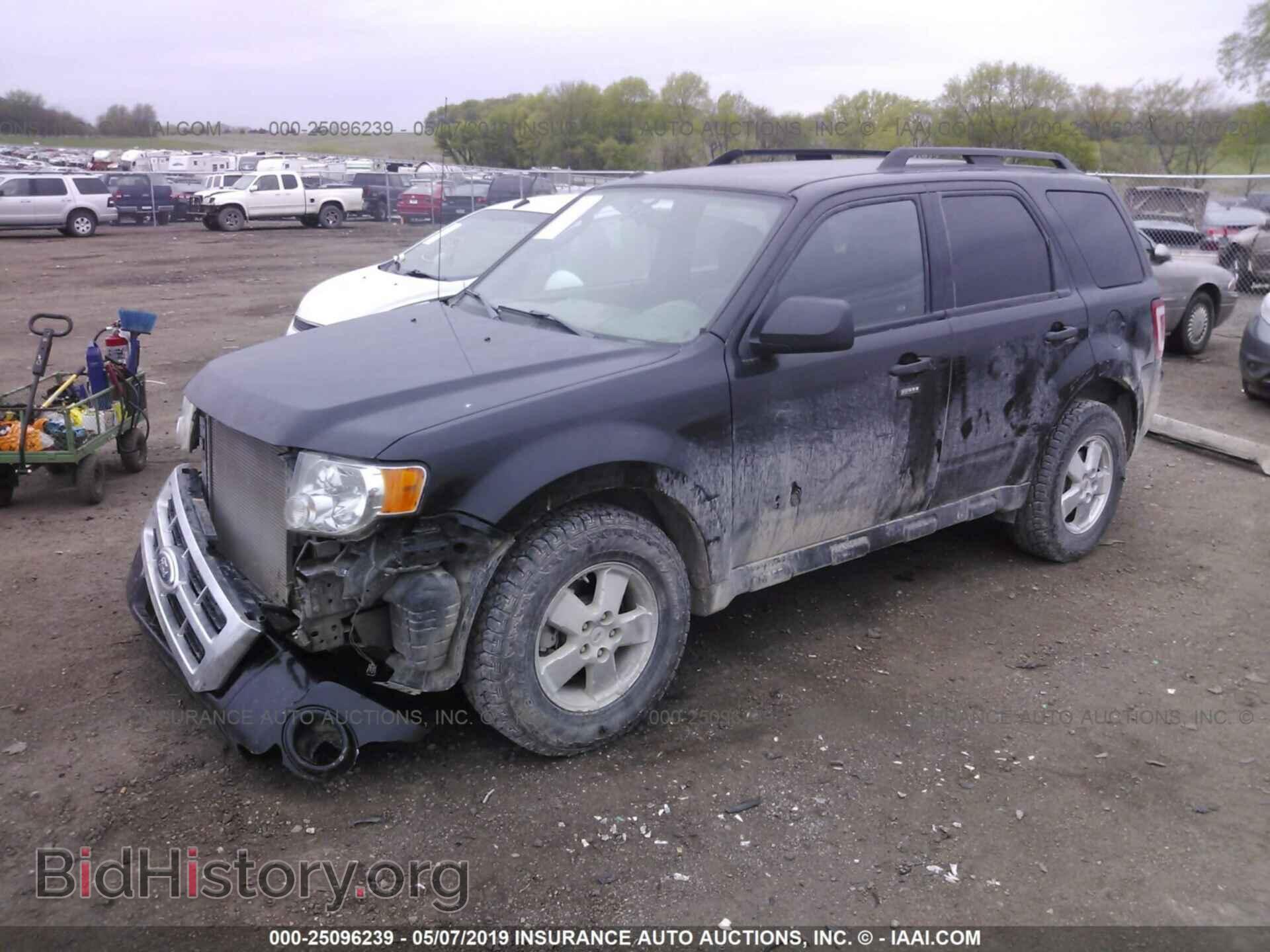 2011 FORD ESCAPE - VIN: 1FMCU9D77BKA49633 - Photo 2