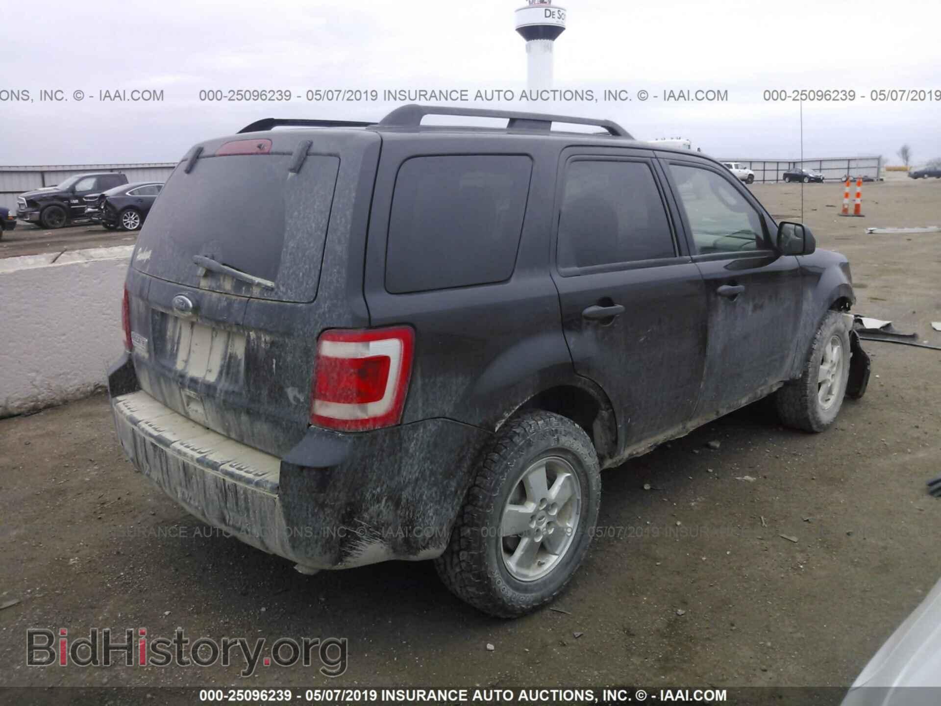 2011 FORD ESCAPE - VIN: 1FMCU9D77BKA49633 - Photo 4