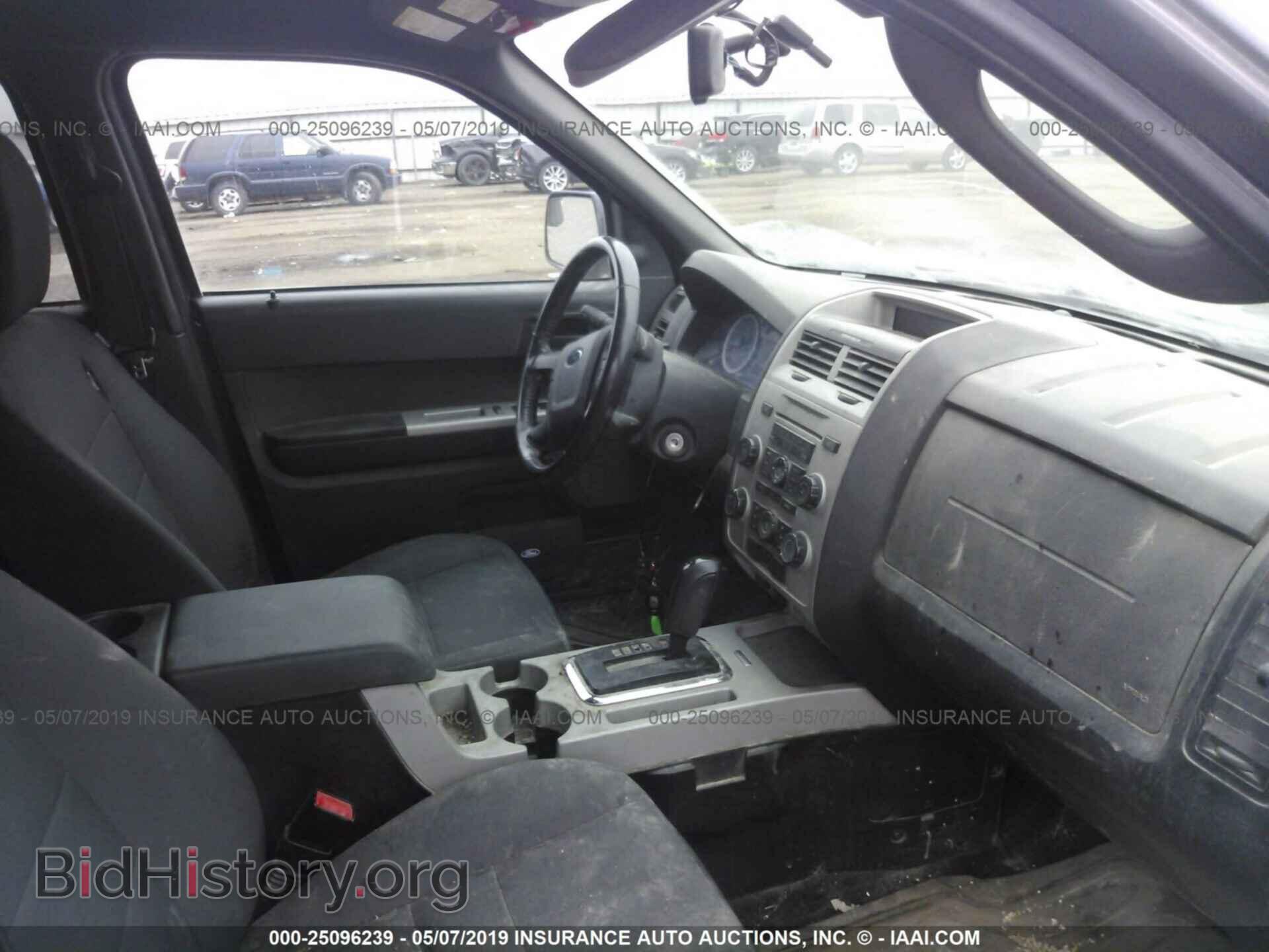 2011 FORD ESCAPE - VIN: 1FMCU9D77BKA49633 - Photo 5