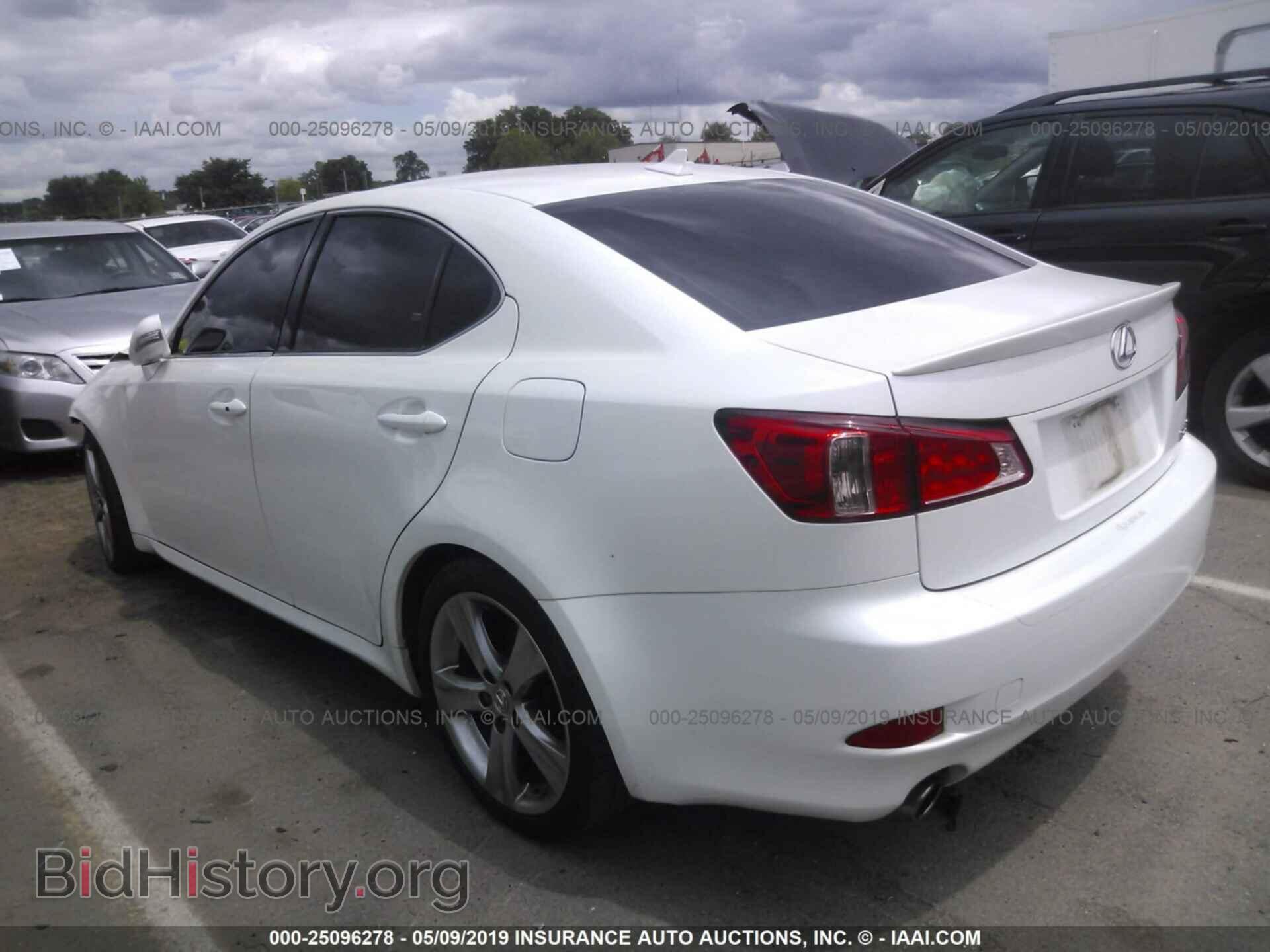 2011 LEXUS IS - VIN: JTHBF5C24B5140364 - Фото 3